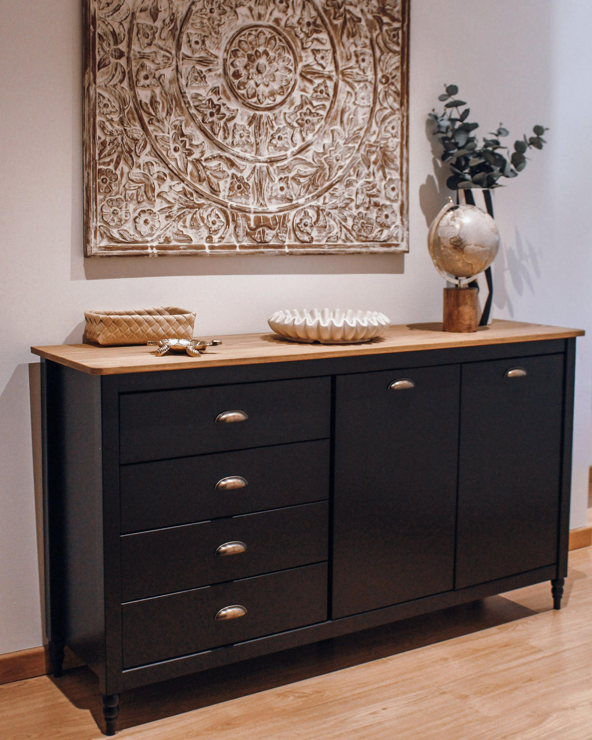 SIDEBOARD se 2 dveřmi Borovicové dřevo Černý Shillington - černá, dřevo (150/83/40cm) - Beliani