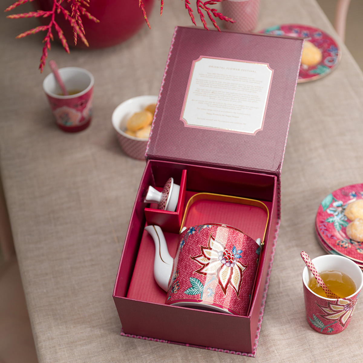 TEEKANNE Geschenkset oriental blumenfestival dunkel rosa 1 L - Rosa, Keramik (12/20/17.5cm) - Pip Studio