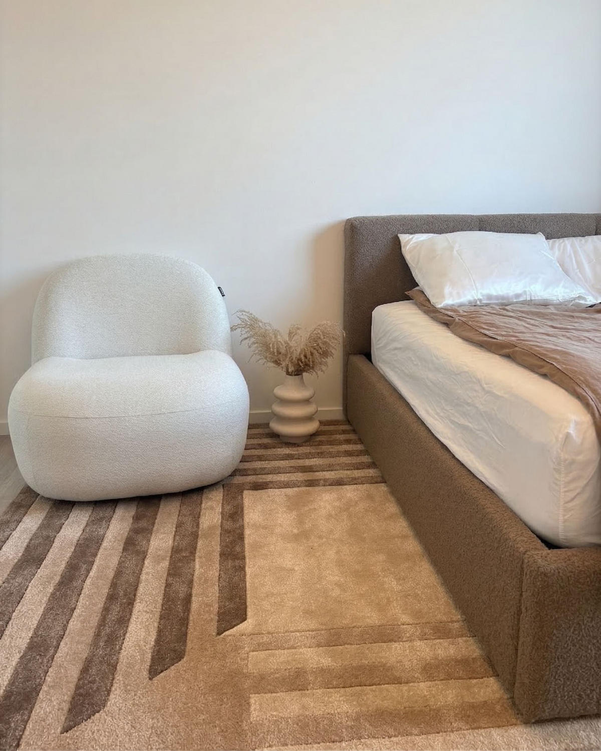 KOBEREC Béžový 200/300 cm Viskóza Sarai - béžová, textil (200/300cm) - Beliani