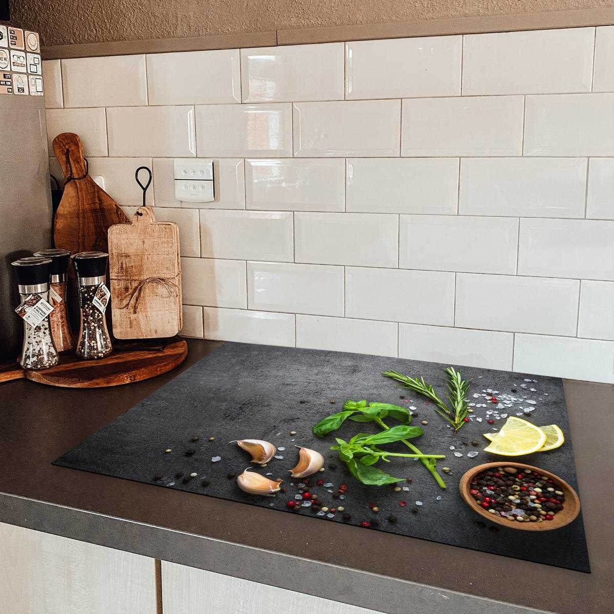 HERDABDECKPLATTE Limette - Kräuter - Gewürze - Grün - Grau - Beton Herdabdeckung Induktionsfeld 70x52 cm - Grün, Kunststoff (70/52/0.2cm) - MuchoWow