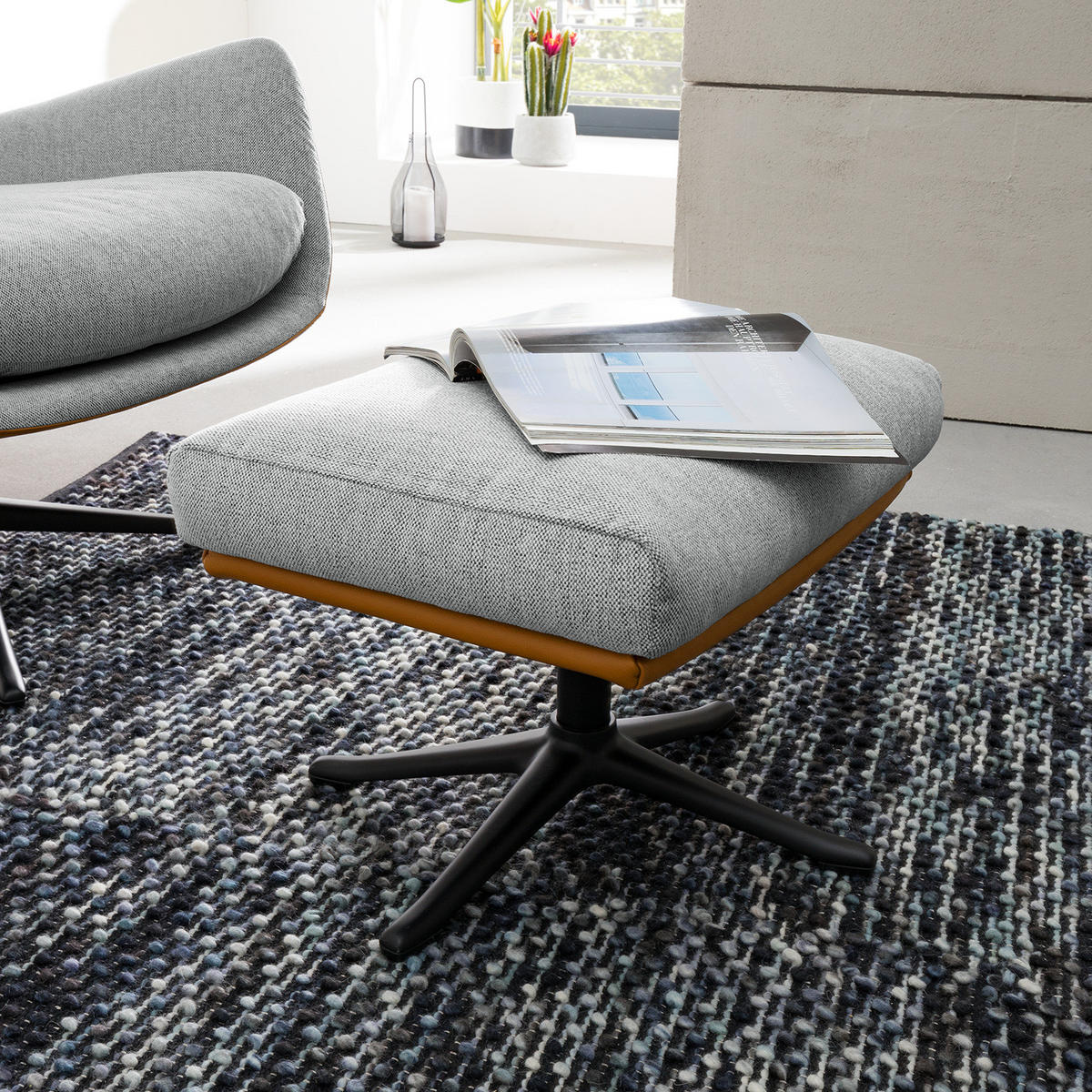 HOCKER mit Kreuzfuß - Cognac/Hellgrau, Textil/Metall (54/41/41cm) - home24