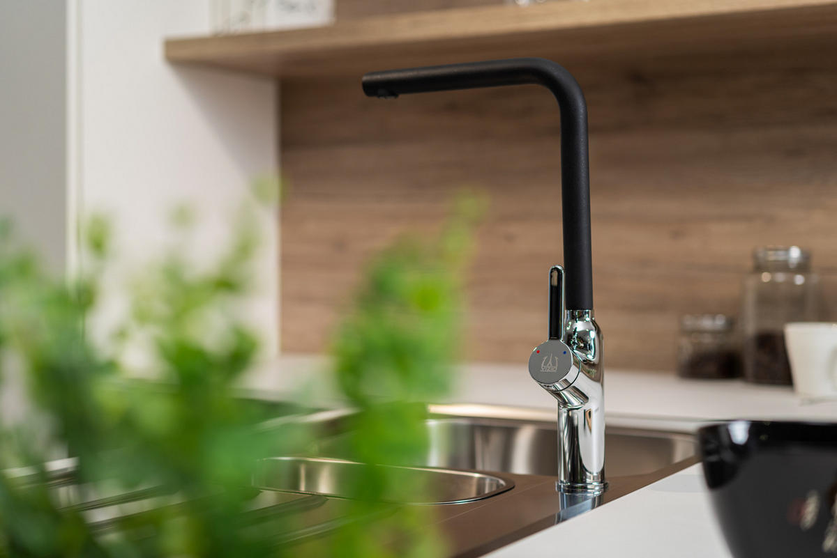 KÜCHENARMATUR, Verchromt und Schwarz Granit, 360° schwenkbar - Chromfarben, Metall (20/39.5/20cm) - VIZIO