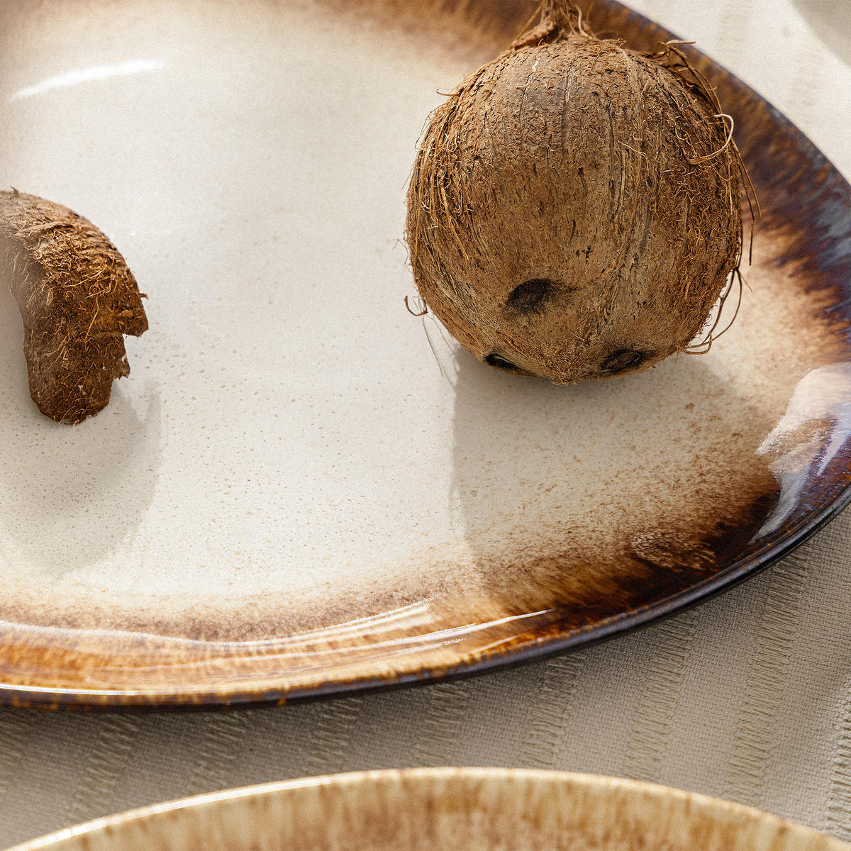 FLACHER TELLER PRIMA, Hellbeige - Beige, Keramik (36/37/3cm) - KONSIMO®