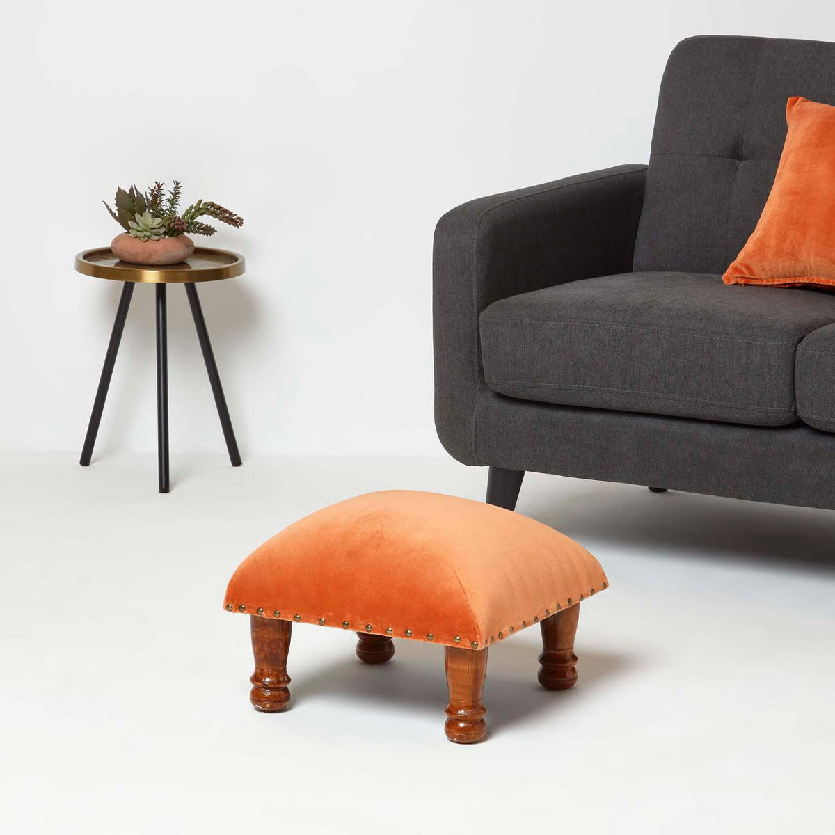 SAMT-HOCKER Mable, orange mit Holzbeinen, 40/40/25 cm - Orange, Textil (40/25/40cm) - Homescapes