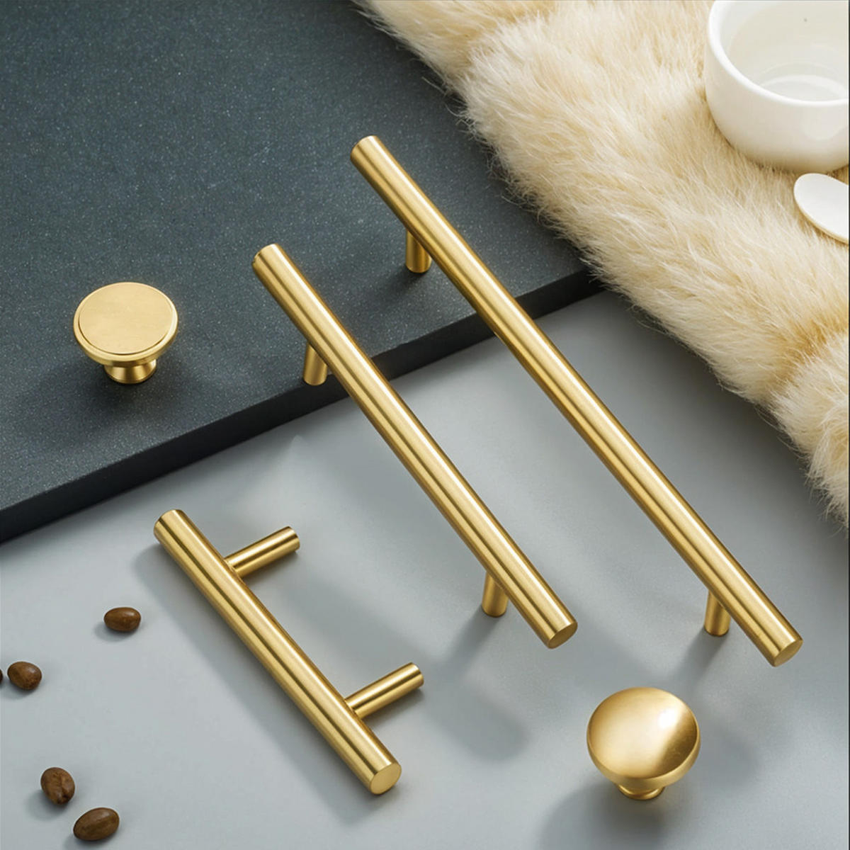 MÖBELGRIFFE 10er-Set aus rostfreiem Edelstahl goldene Vielseitig einsetzbar Einfache Montage Angenehme Haptik Pflegeleicht 250 mm - Goldfarben, Metall (25/1/16cm) - Livingandhome