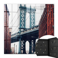 SCHLÜSSELBOX Schwarz 30x30 cm- Türöffnung nach rechts - Stadtbrücke - Rot, Metall (30/30/5cm) - TULUP