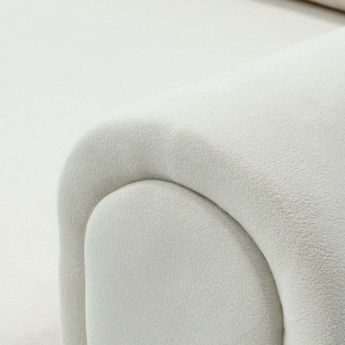 2-SITZER SOFA Polyester Cremeweiß mit Metallfüßen - Creme, Holzwerkstoff/Textil (173.5/92/81cm) - WISHDOR