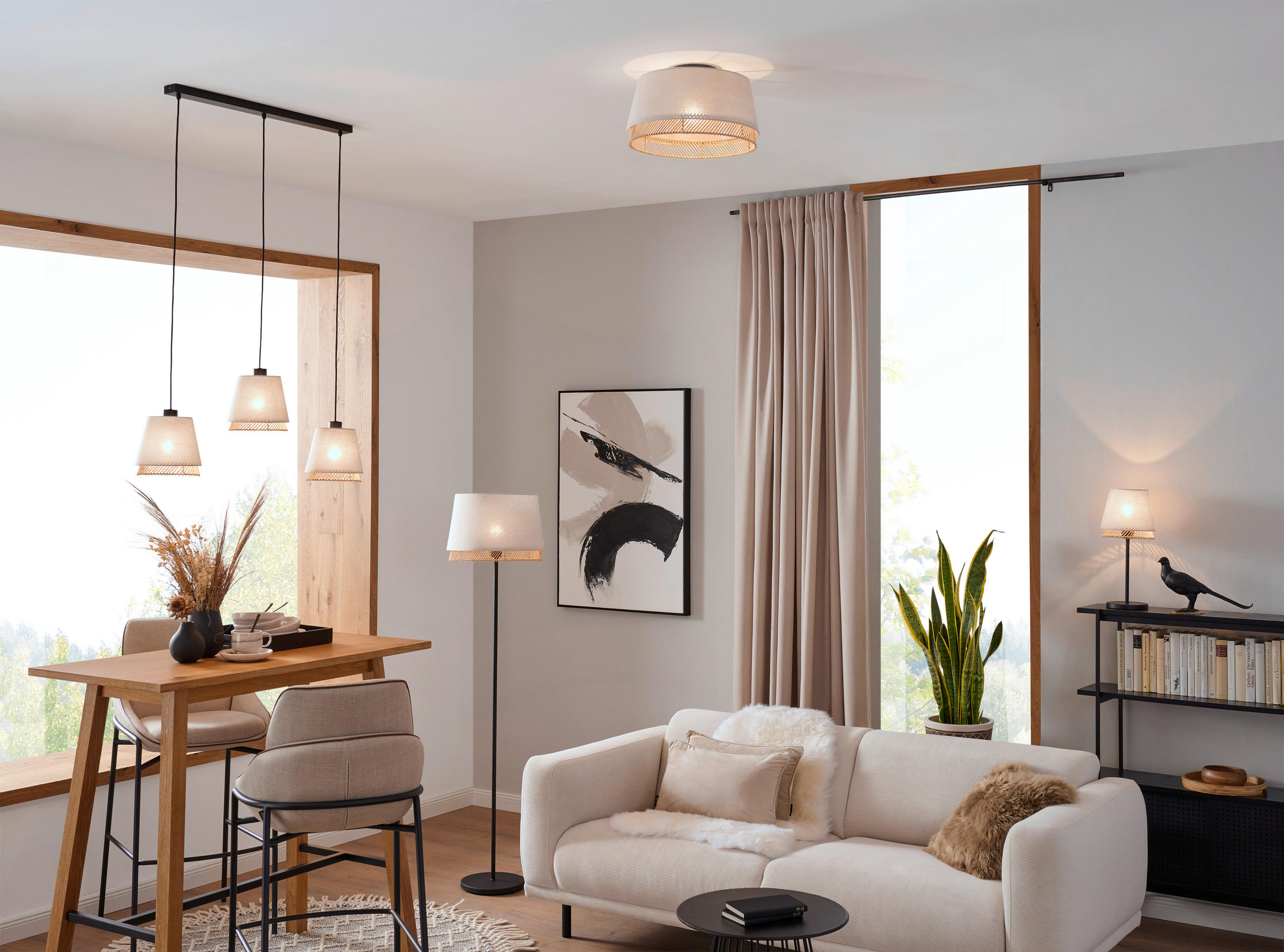 beiges Sofa mit hellen Leuchten