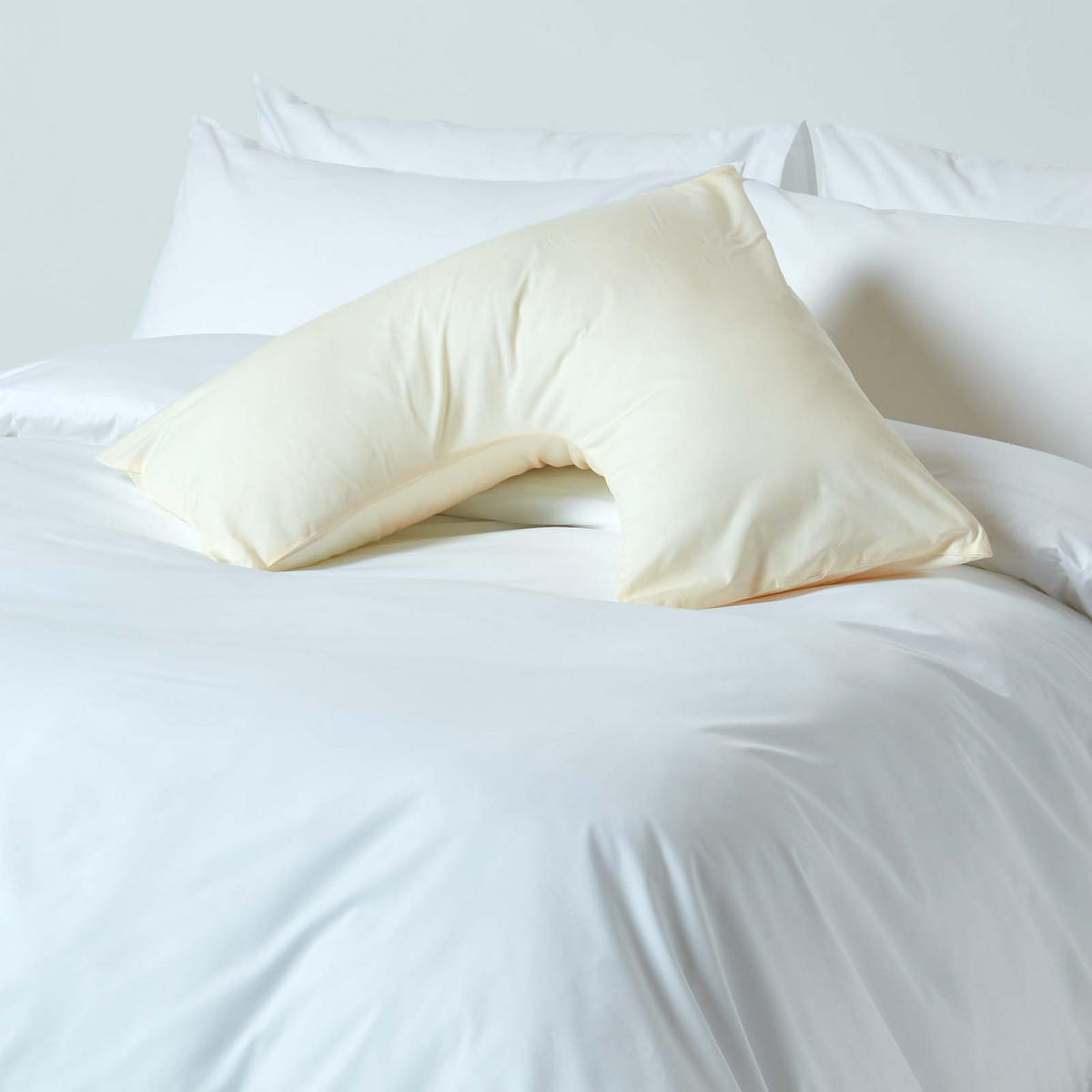 KISSENBEZUG für V-Form-Kissen, Perkal, Fadendichte 200 - Creme, Textil (38/76cm) - Homescapes