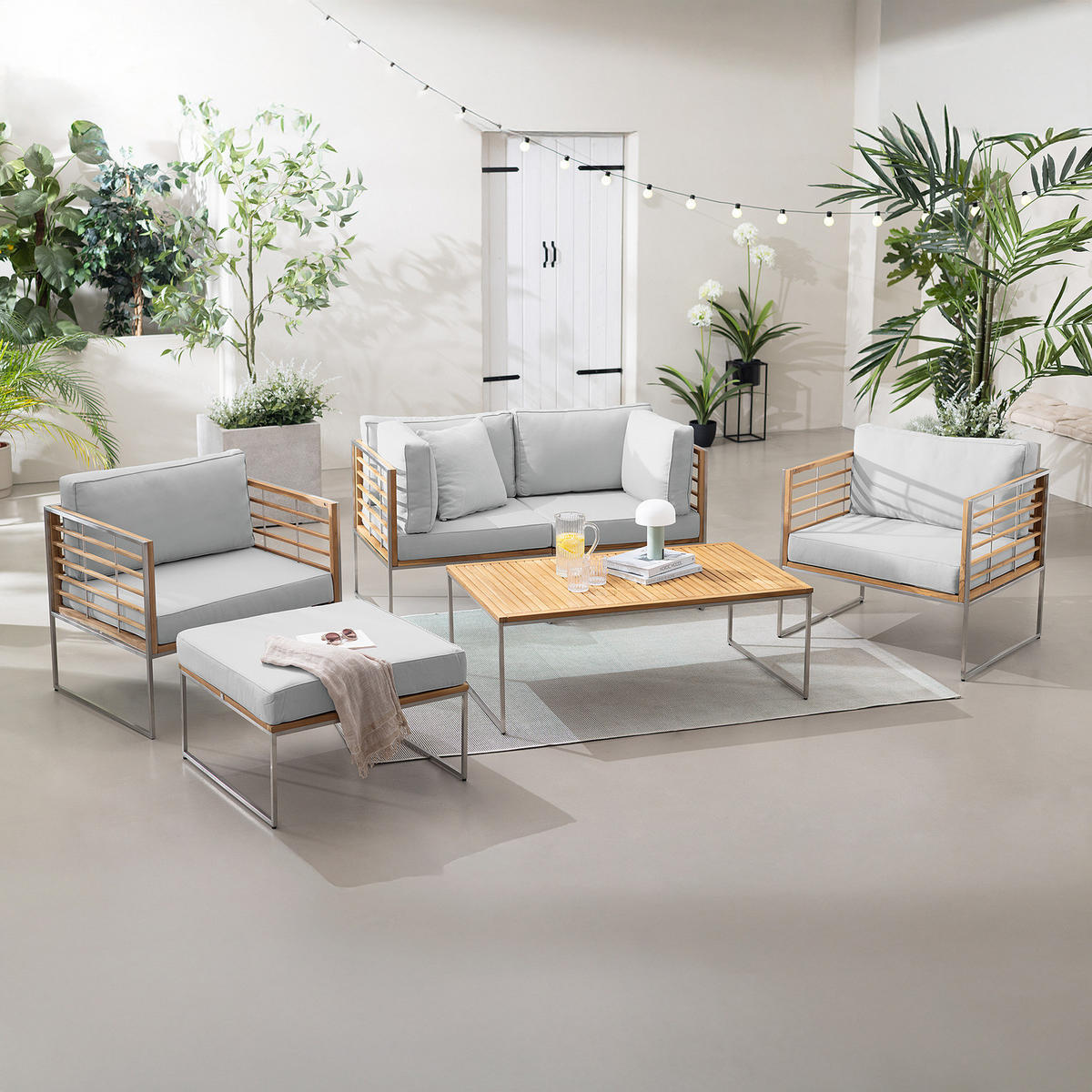 LOUNGEHOCKER - Webstoff / Teak massiv - Hellgrau, Holz/Textil (70/43/70cm) - home24