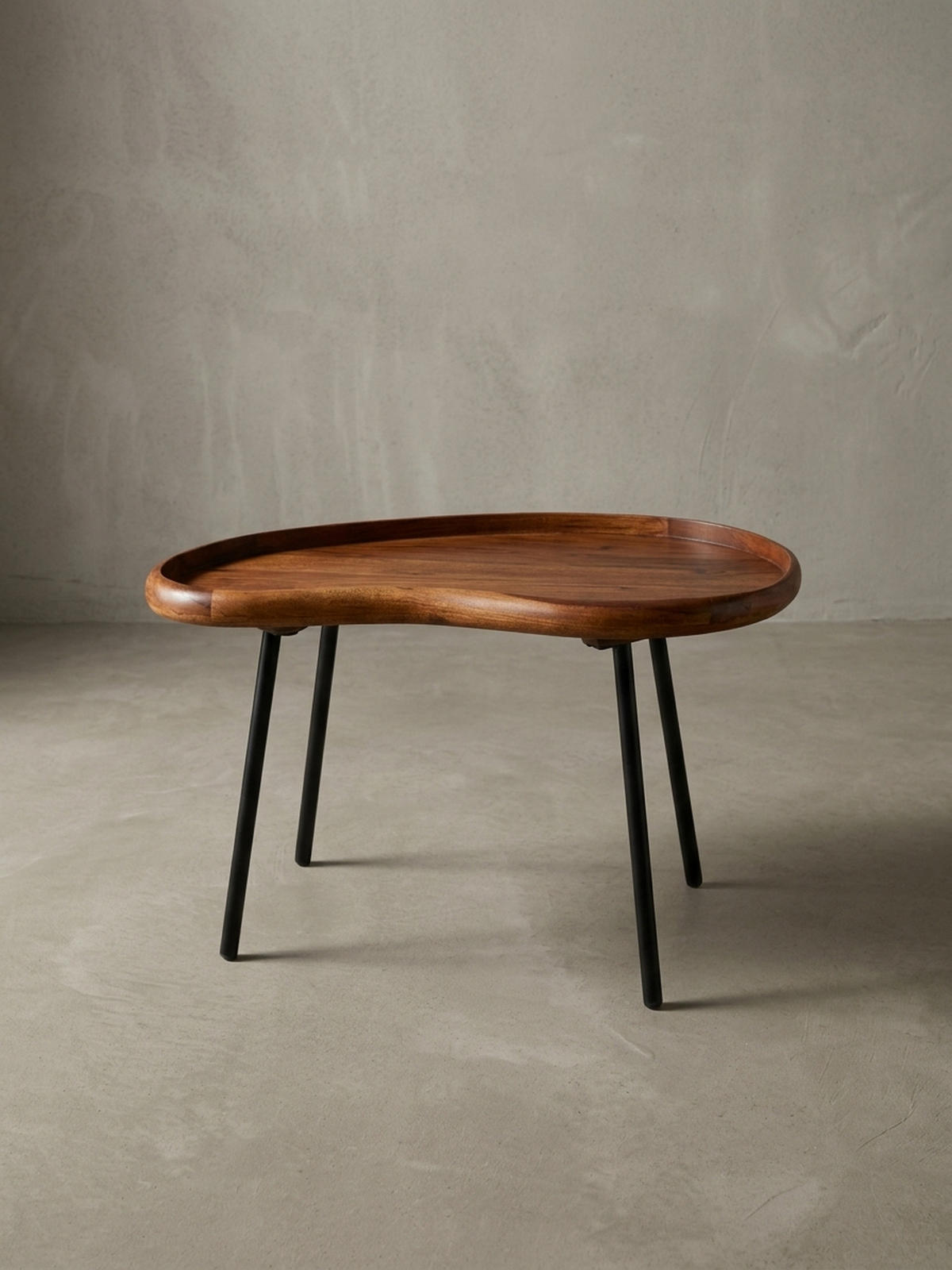 COUCHTISCH Massivholz mit Metallbeinen, Nierenform, Handgefertigt, Braun 71x40x42 cm - Schwarz/Braun, Holz/Metall (40/71/42cm) - KADIMA DESIGN