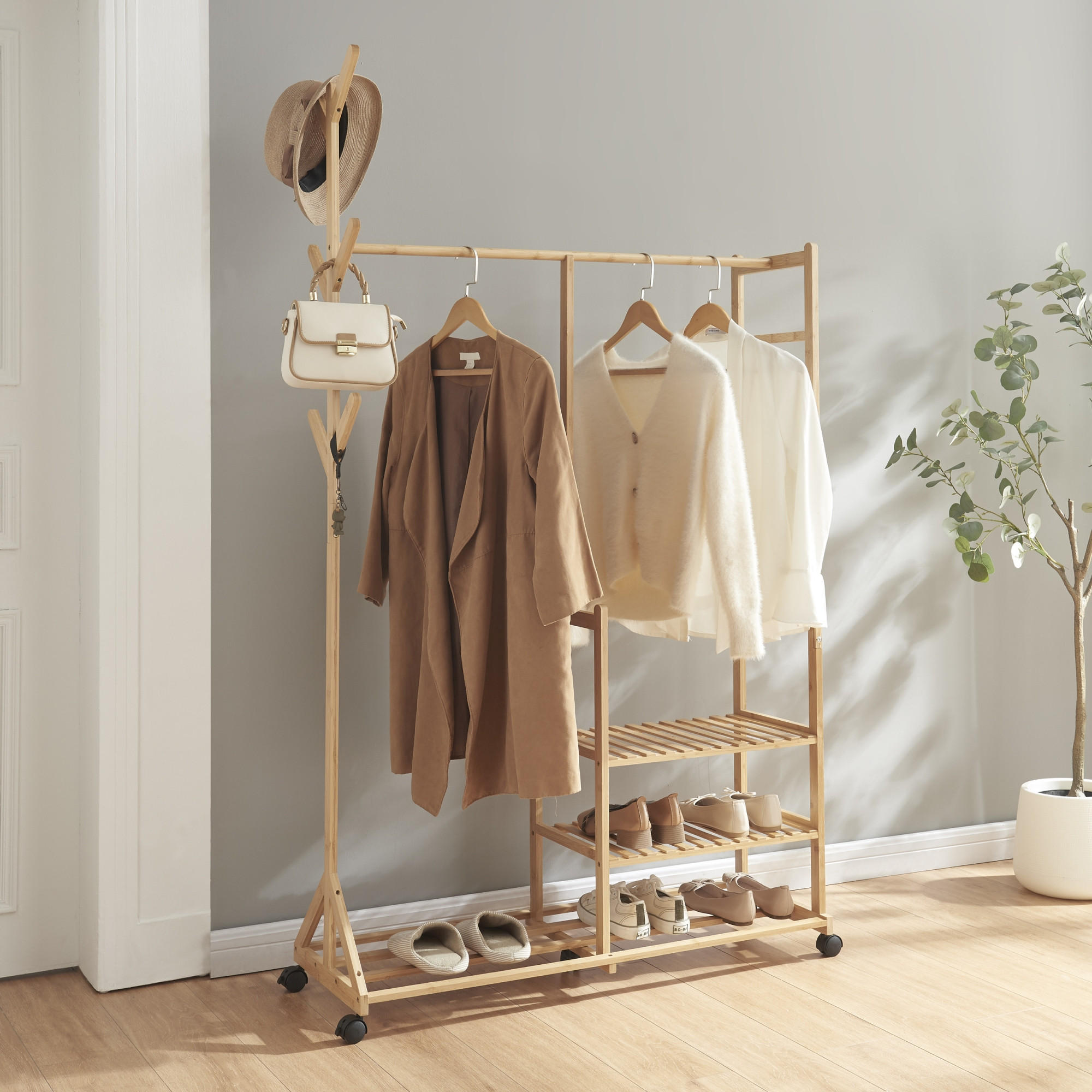 ROLLGARDEROBE Ikaalinen - Naturfarben, Holz (100/176/38cm) - [en.casa]
