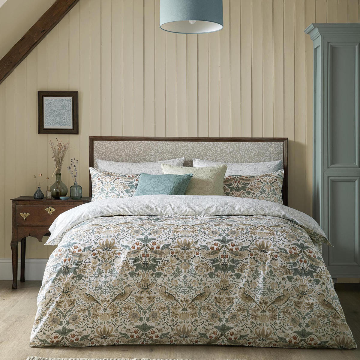 BETTWÄSCHE Strawberry Thief Hessischer - Grün, Textil (200/200cm) - Graham & Brown