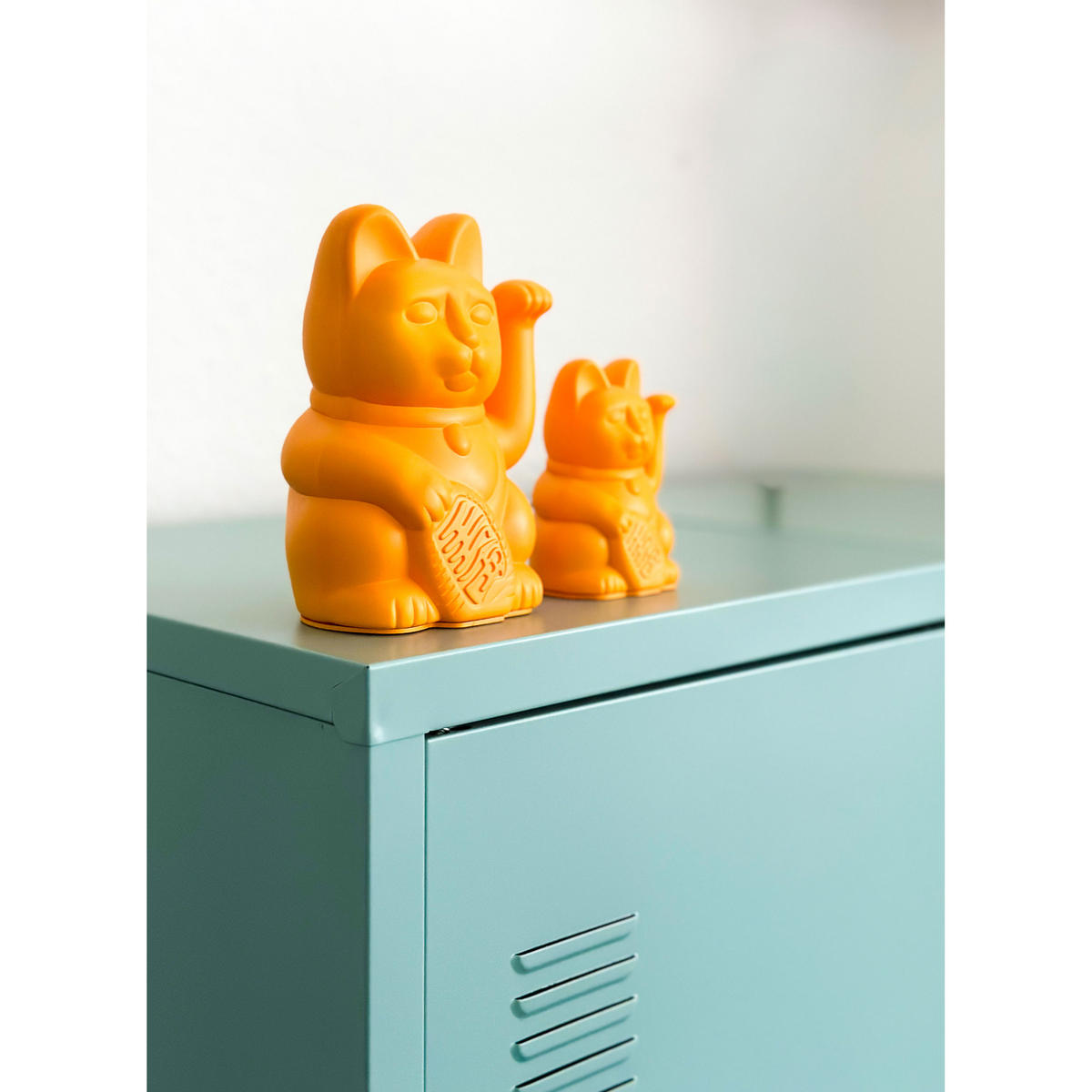 WINKEKATZE Lucky Cat Classic, Kunststoff, Deep Yellow, ca. 15 cm - Gelb, Kunststoff (8.5/15/10.5cm) - Donkey Products