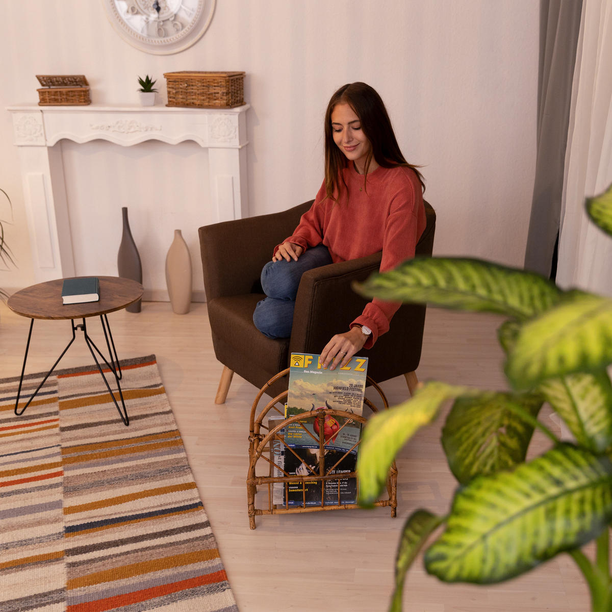 ZEITUNGSSTÄNDER - Hellbraun, Textil (43.5/47/20.5cm) - Relaxdays