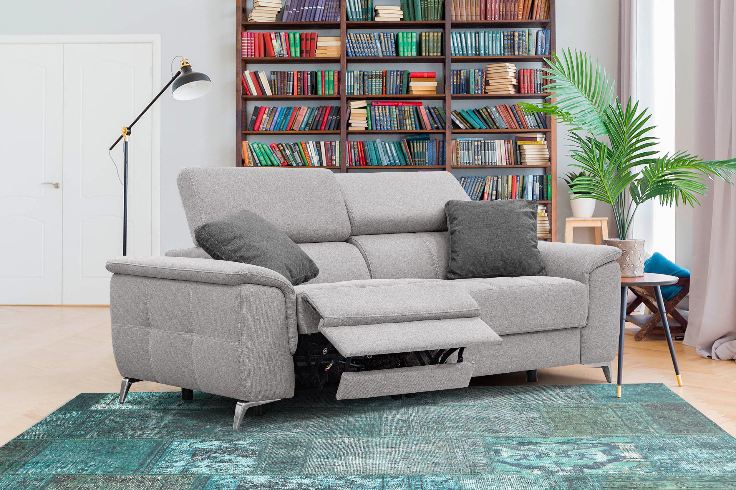 SOFA PLAUEN 3-Sitzer mit 2 Relaxfunktionen, hellgrau - Silberfarben/Hellgrau, Holzwerkstoff/Textil (214/83/105cm) - Courtois Laville