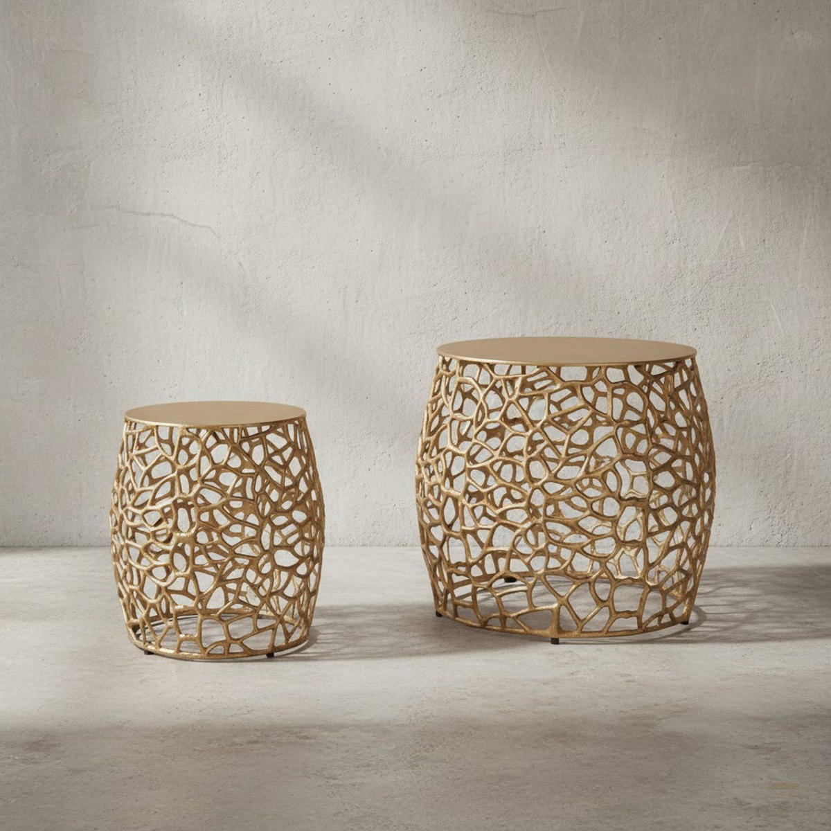 SATZTISCH Set – 2-teilig Aluminium Gold handgefertigt Aststruktur - Goldfarben, Metall (46/46/42cm) - KADIMA DESIGN