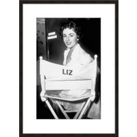 BILD mit Rahmen 51x71 cm Elizabeth Taylor Schwarz-Weiß - Weiß, Holz (51/71cm) - artissimo