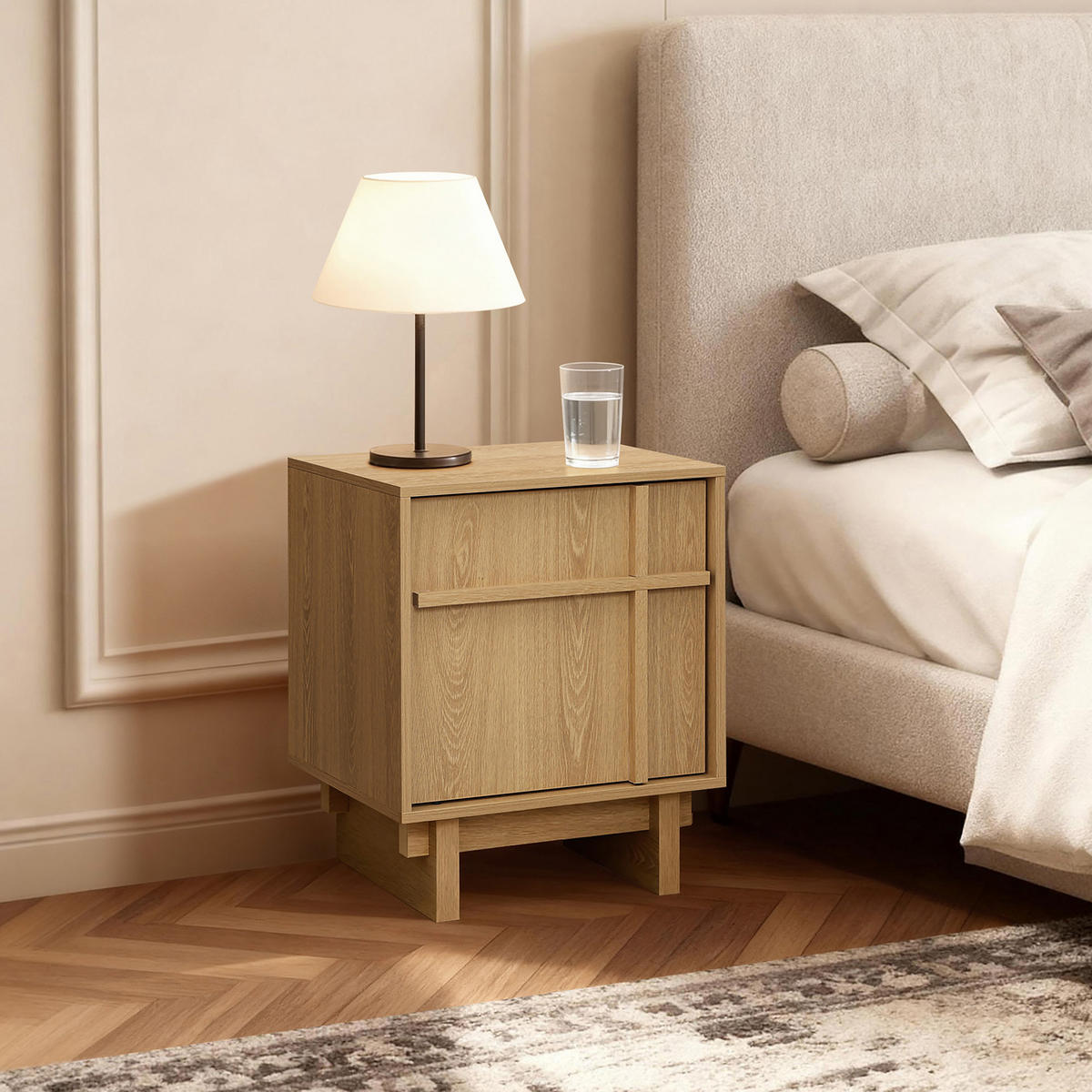 NACHTTISCH modern mit Tür und Stauraum, Eichenoptik mit geometrischer Holzleisten-Front | B40 × T40 × H50 cm - Braun, Holzwerkstoff (40/50/40cm) - Hometopia