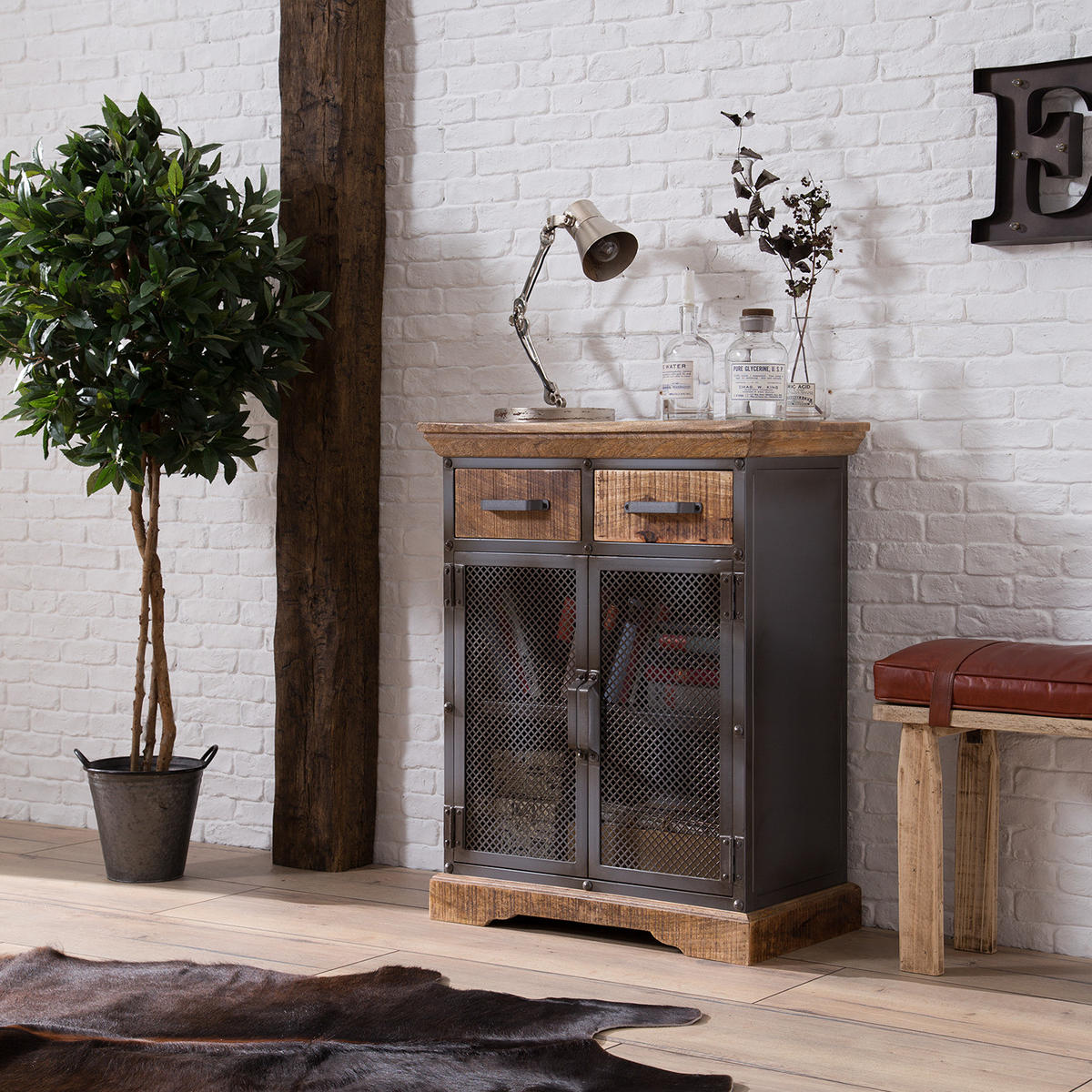 KOMMODE - Mango massiv / Metall - Beige, Holz (71/90/42cm) - home24