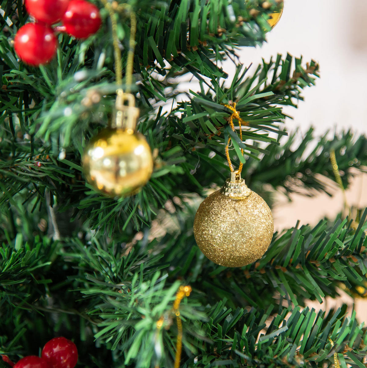 WEIHNACHTSBÄUME 40/40/60 cm gruen aus PVC mit LED-Lichtern - Grün, Kunststoff (60cm) - OKWISH