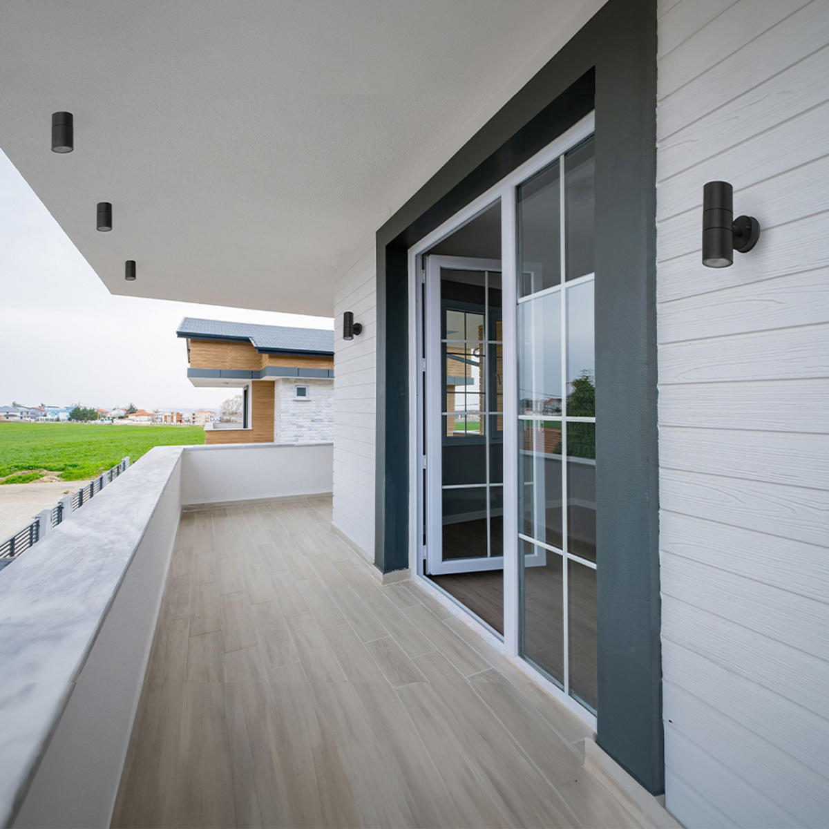 AUSSENLEUCHTE SORANO II Schwarz 16 W IP44 - Schwarz, Metall (15/15/30cm) - Rendl