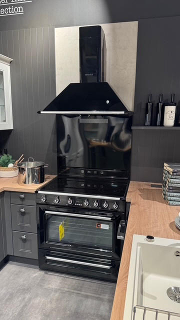 SMEG Standherd TR90IBL2 - SMEG