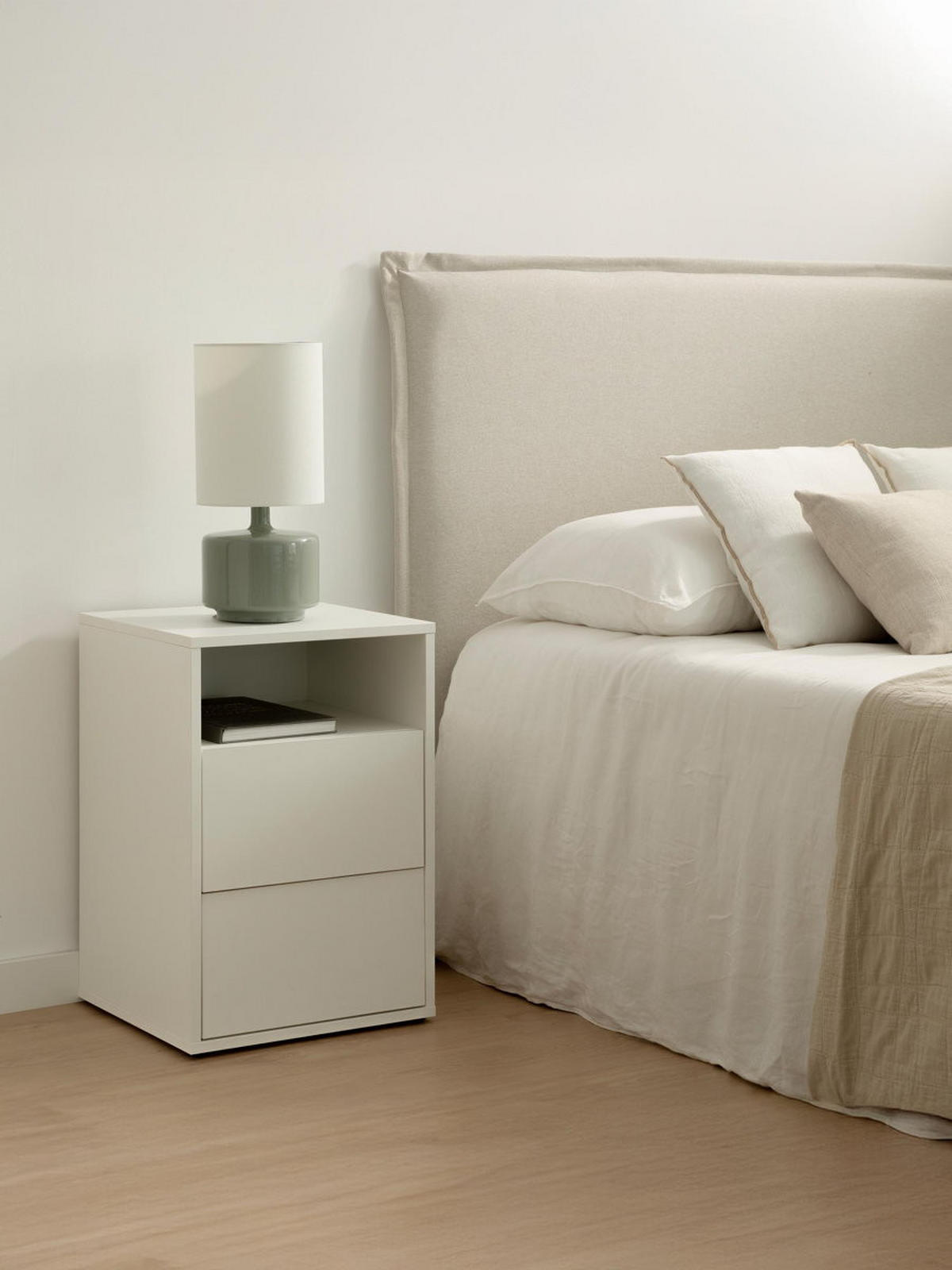 NACHTTISCH Hegas Weiß 42 cm x 62.3 cm - Weiß, Holzwerkstoff (42/62/40cm) - Kenay Home