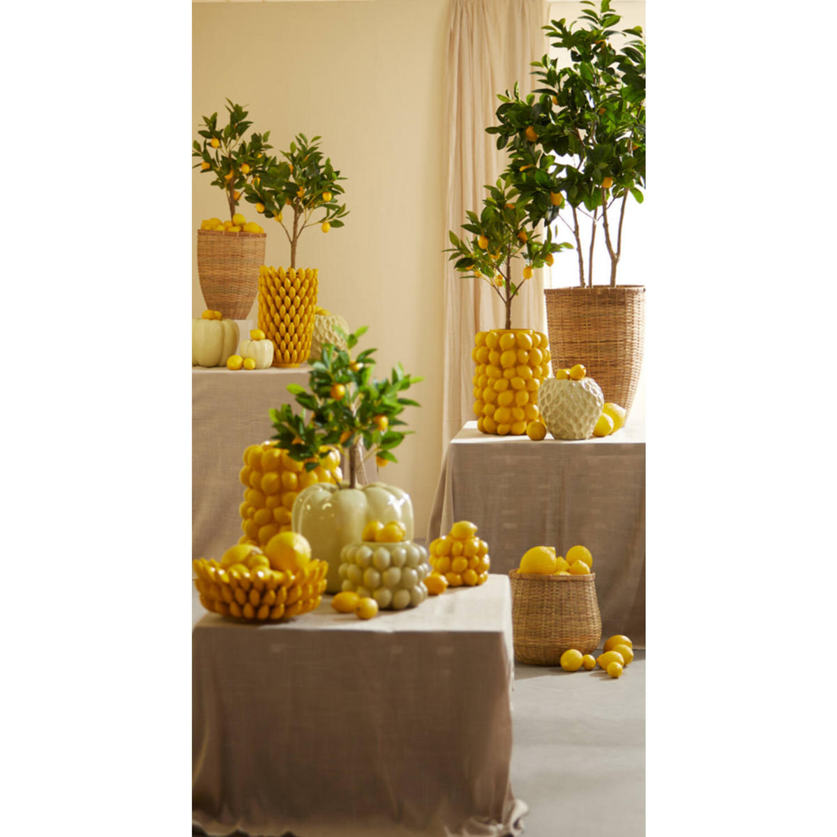 BODENVASE STRAWBERRY 35x34x33 cm, Gelb - Hellgelb, Keramik (33cm) - Light & Living
