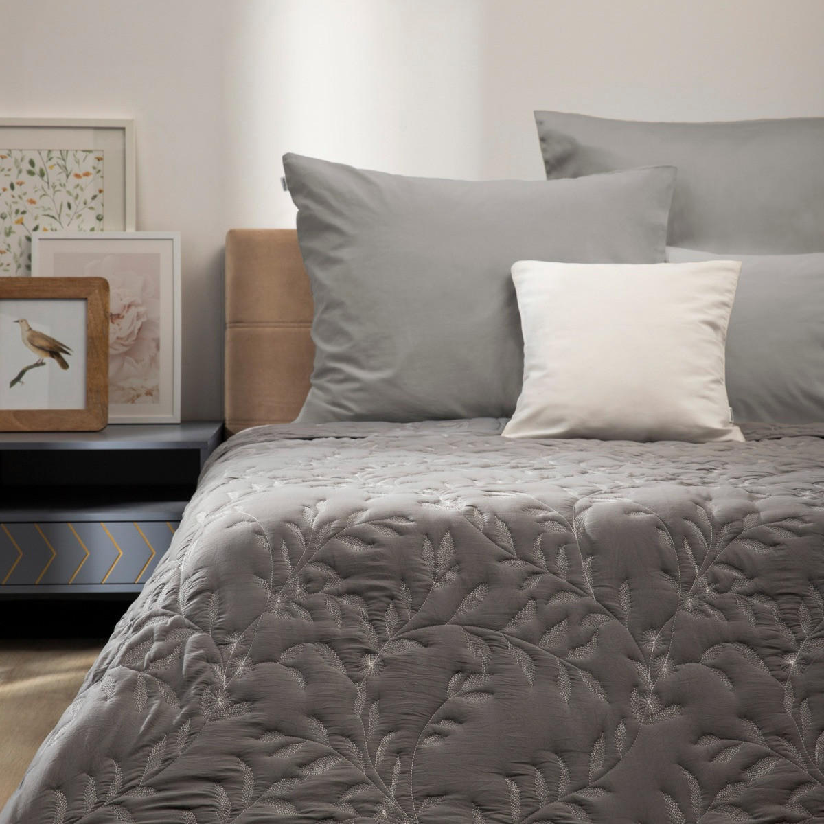 TAGESDECKE Limena grau 200/220 cm - Grau, Textil (200/220cm) - Homla