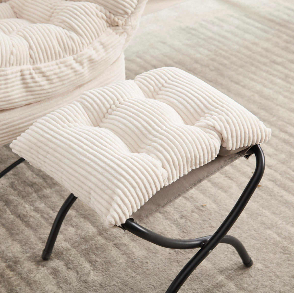 LOUNGESESSEL mit Hocker, Seitentasche Stahlgestell 69,9/64/95 cm Weiß - Weiß, Textil (69.9/95/64cm) - Redom