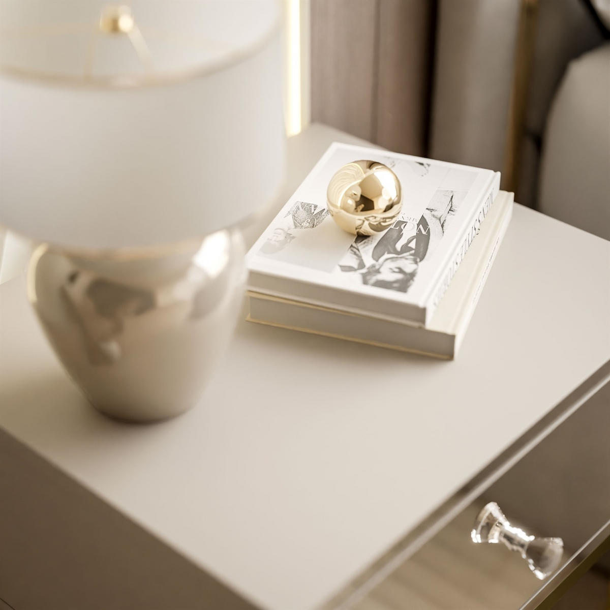 NACHTTISCH BLANCO KASZMIR auf Gestell kaschmir/gold - Goldfarben, Holzwerkstoff (45/52/37cm) - Lookway