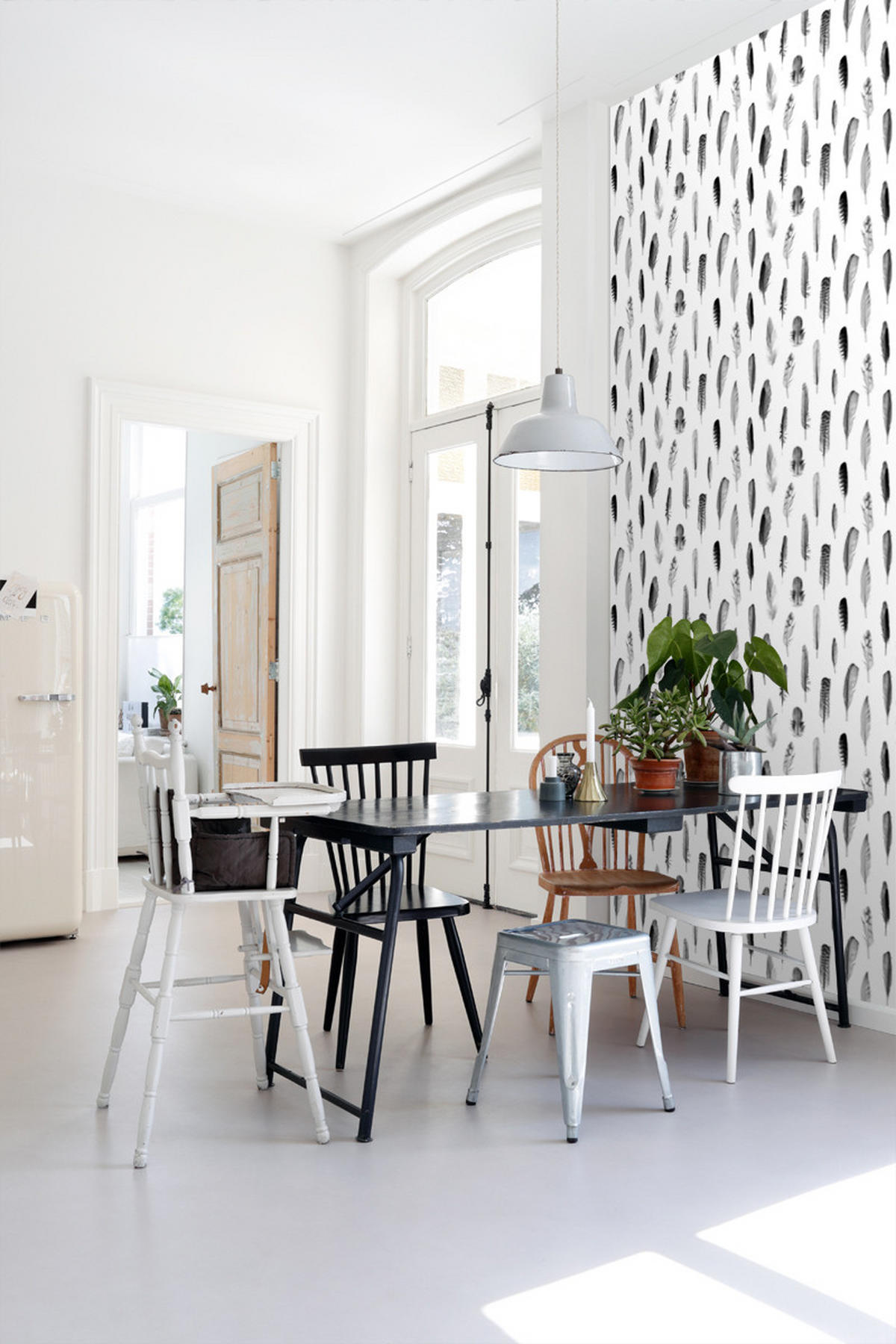 TAPETE Federn 53 cm x 10.05 m - Schwarz, Papier (53/1000cm) - ESTAhome
