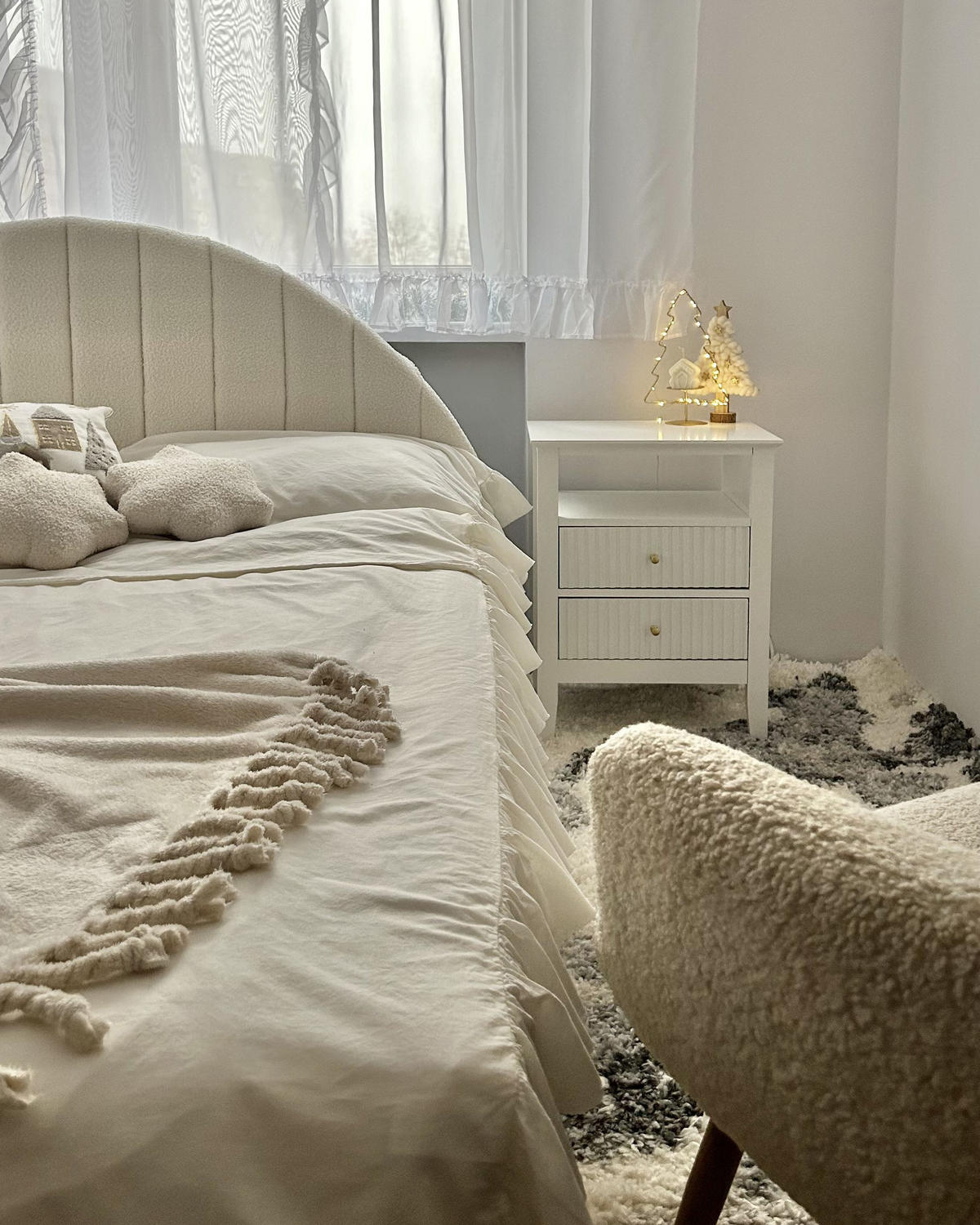 PAT cu spațiu de depozitare 180/200 cm alb crem Chadenet - alb, material textil (180/200cm) - Beliani