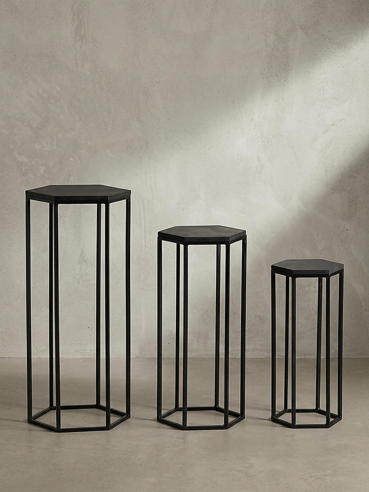 BEISTELLTISCHE 3er Set Massivholz und Metall in Hexagon-Form - Schwarz, Holz/Metall (35/35/90cm) - KADIMA DESIGN