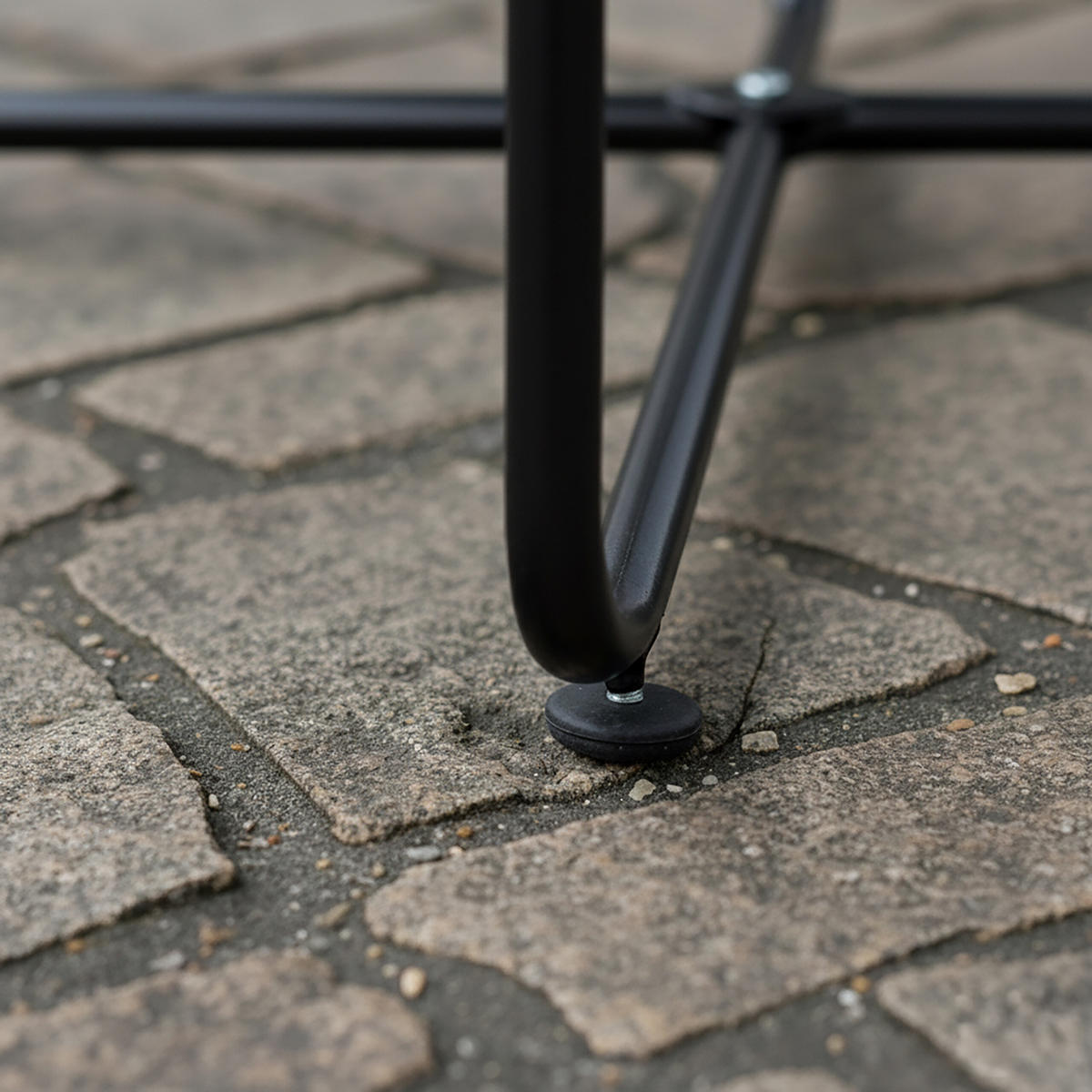 BEISTELLTISCH - Schwarz, Metall (44/44/46cm) - Relaxdays