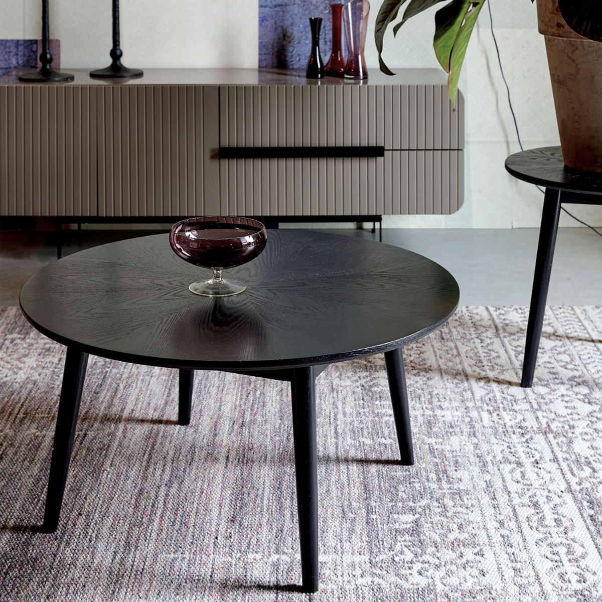 COUCHTISCH - Schwarz - Schwarz, Holz (80/80/40cm) - Drawer