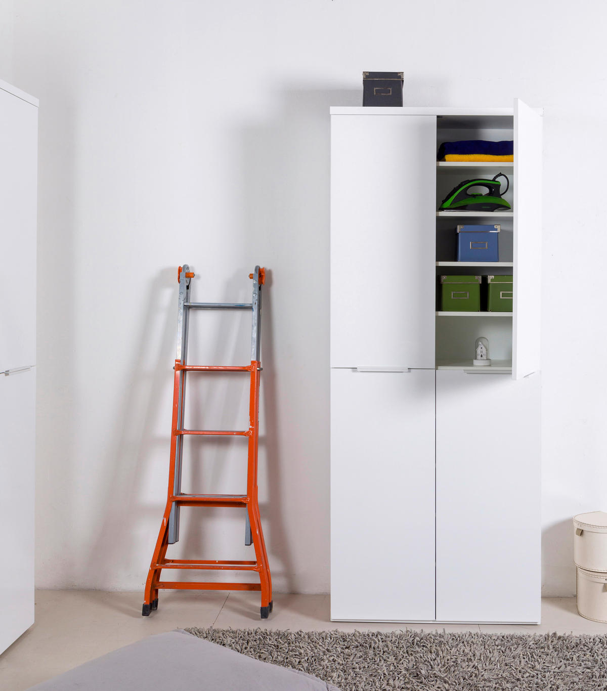 SCHUHSCHRANK Weiß Hochglanz  - Weiß Hochglanz/Schwarz, Basics, Holzwerkstoff/Kunststoff (80/200/35cm) - Carryhome