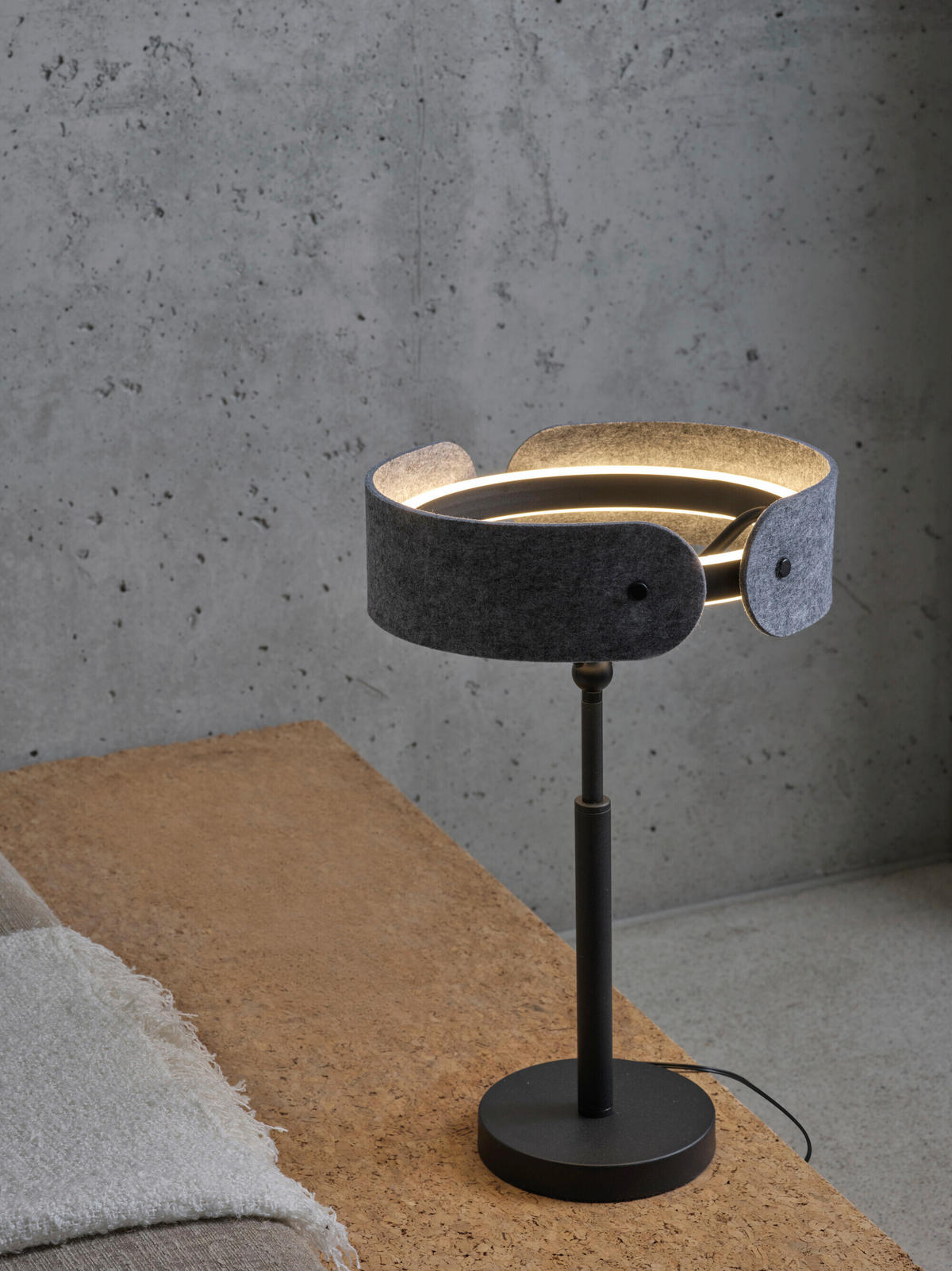 LED-TISCHLEUCHTE 27/43 cm   - Dunkelgrau, Basics, Kunststoff/Textil (27/43cm) - Osram