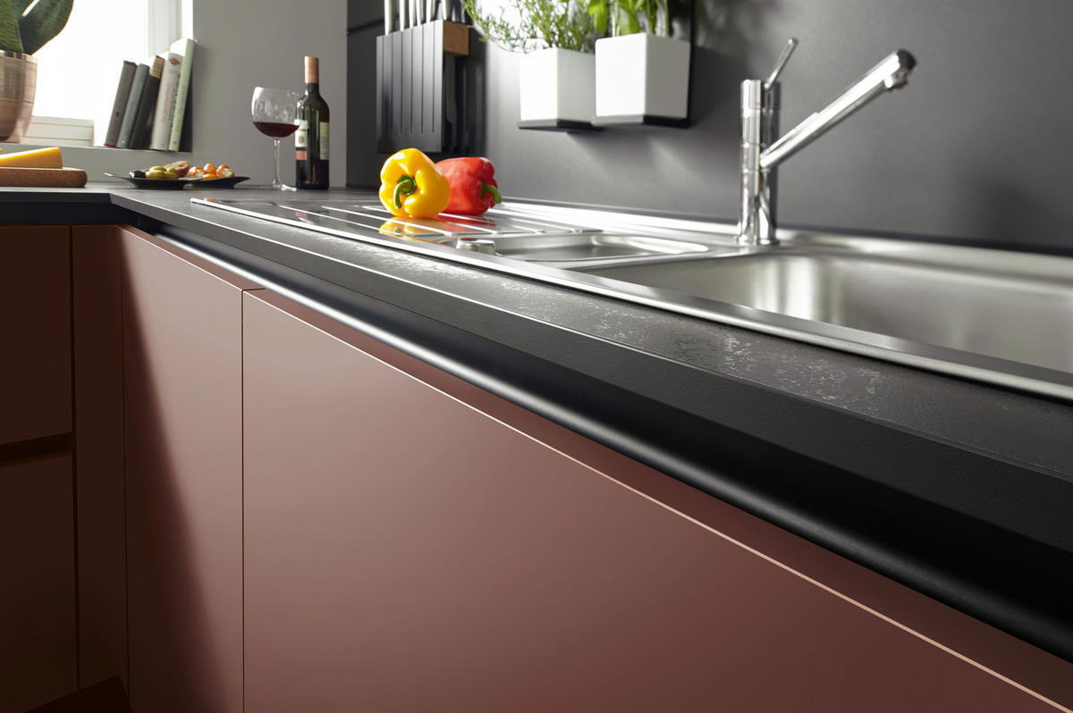 EINBAUKÜCHE SILVIA  - Rot/Schwarz, Design, Holzwerkstoff - Novel