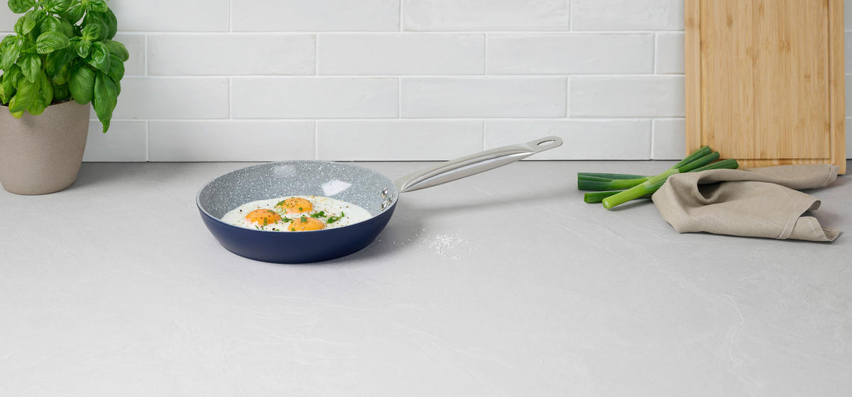 SADA PÁNVÍ, vrstva z keramiky, 2dílné - tmavě modrá, Basics, kov - Homeware Profession.