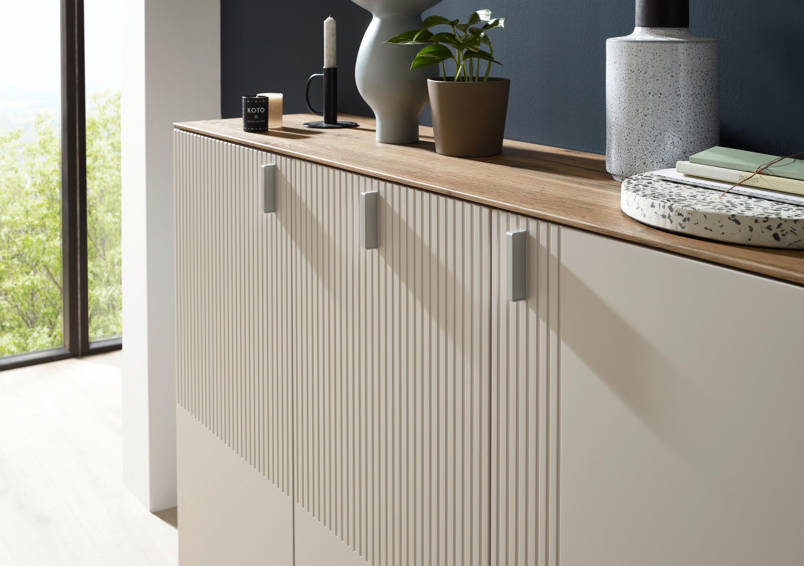 SCHUHSCHRANK Eiche furniert Eichefarben, Sandfarben  - Sandfarben/Eichefarben, Design, Holz/Holzwerkstoff (139/104/36cm) - Dieter Knoll