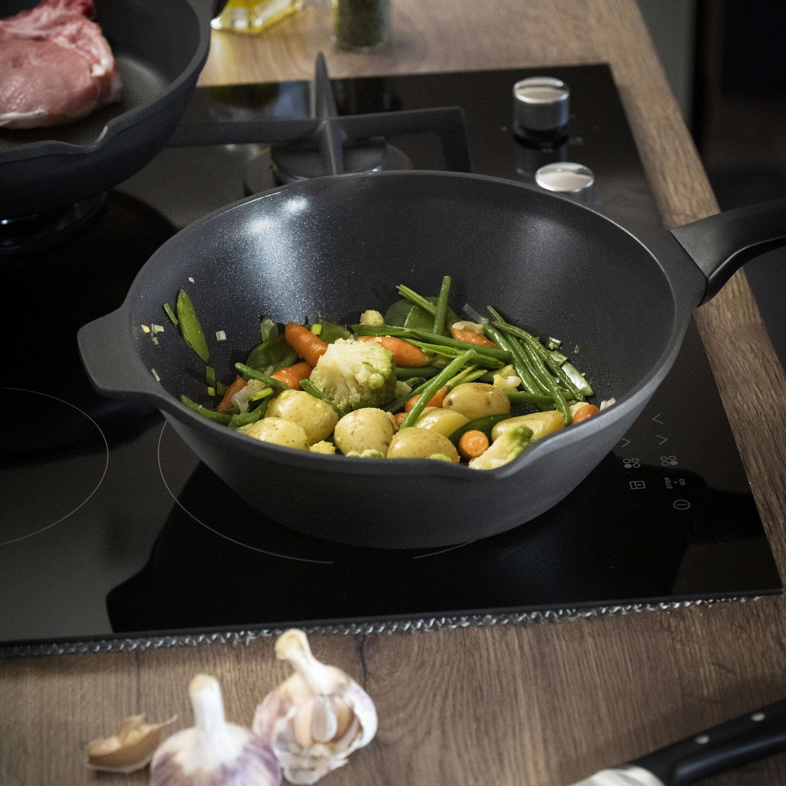 PFANNE ROBUSTO - Schwarz, Basics, Metall (49,1/29,2/17,8cm) - Tefal