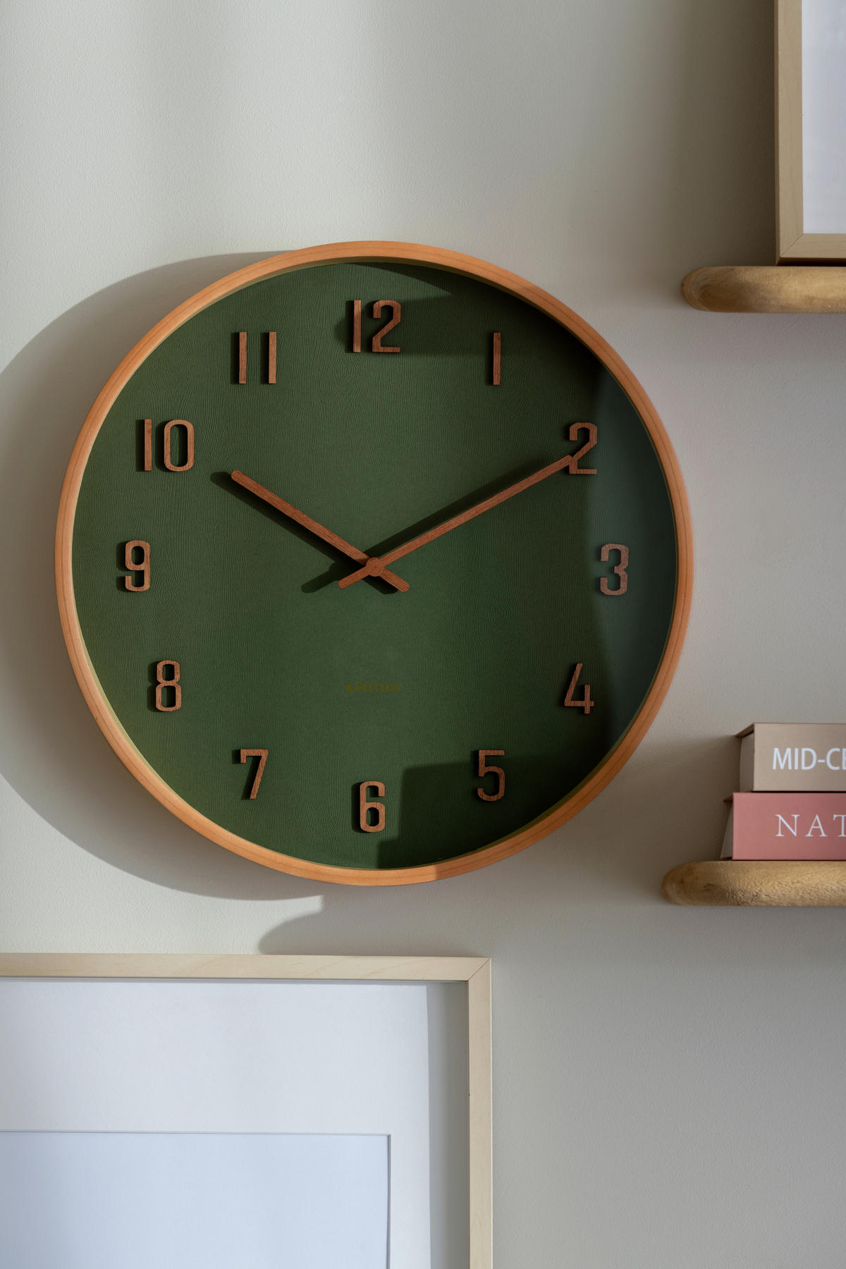 WANDUHR Nervadura Dunkelgrün  - Dunkelgrün, Basics, Holzwerkstoff (41cm) - Karlsson