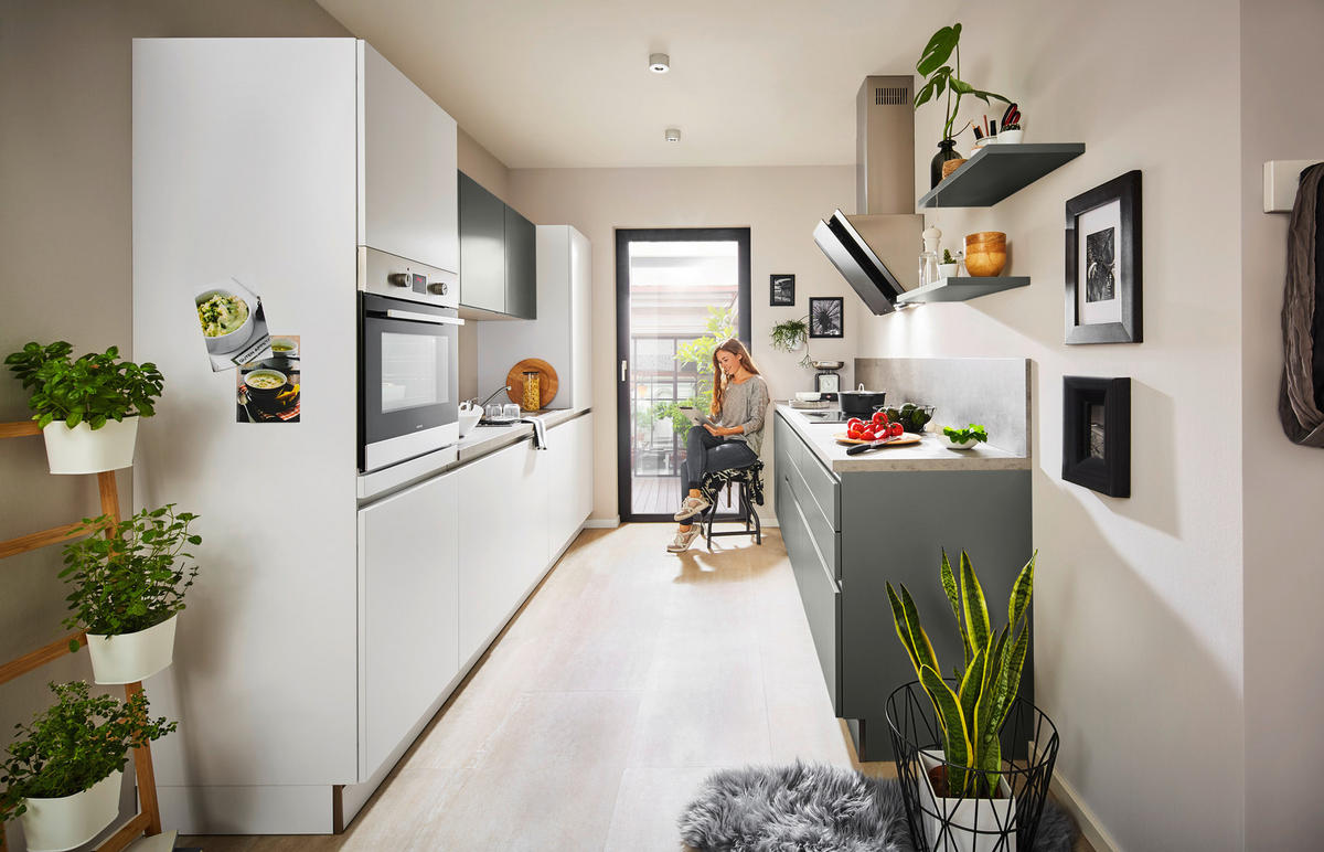 EINBAUKÜCHE   - Weiß/Grau, Design, Holzwerkstoff - Dieter Knoll