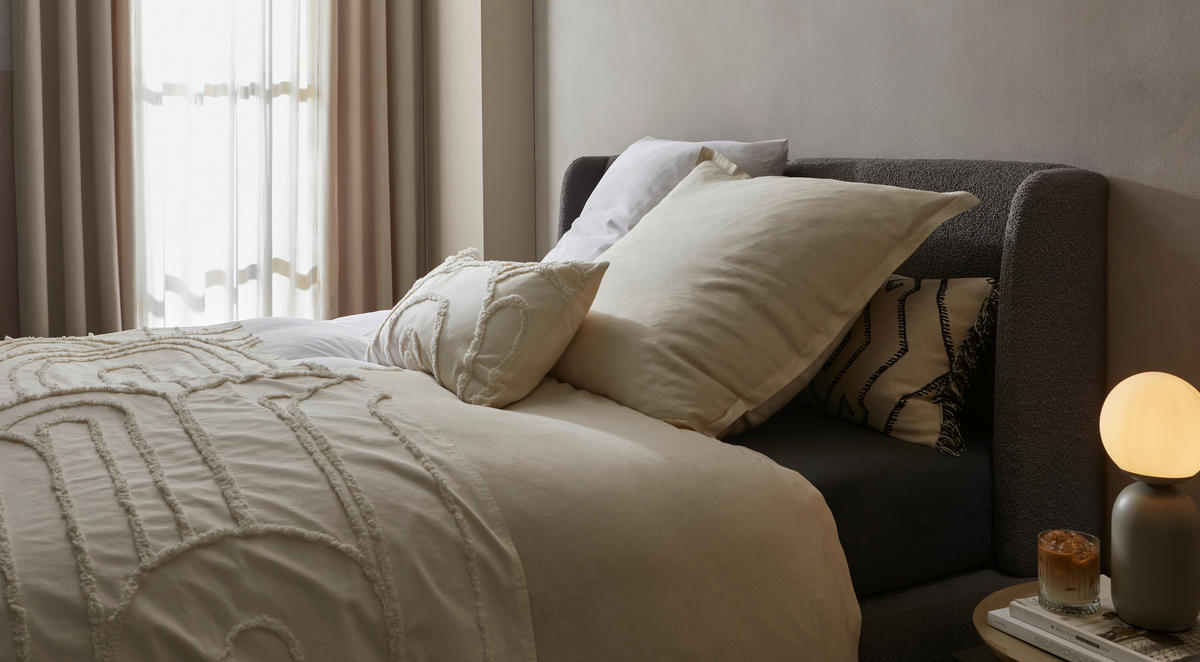 POLSTERBETT 180/200 cm  in Dunkelgrau  - Dunkelgrau/Schwarz, Modern, Textil/Metall (180/200cm) - Livetastic