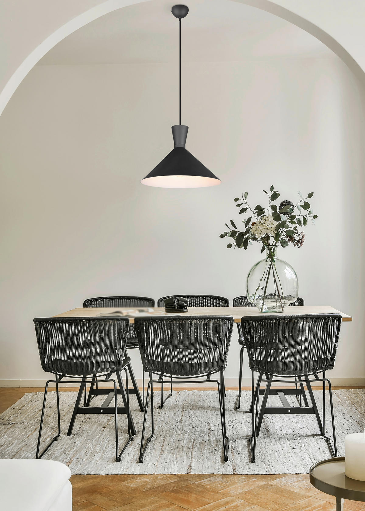SVJETILJKA VISEĆA  35/150 cm      Enzo  - crna, Design, metal (35/150cm)