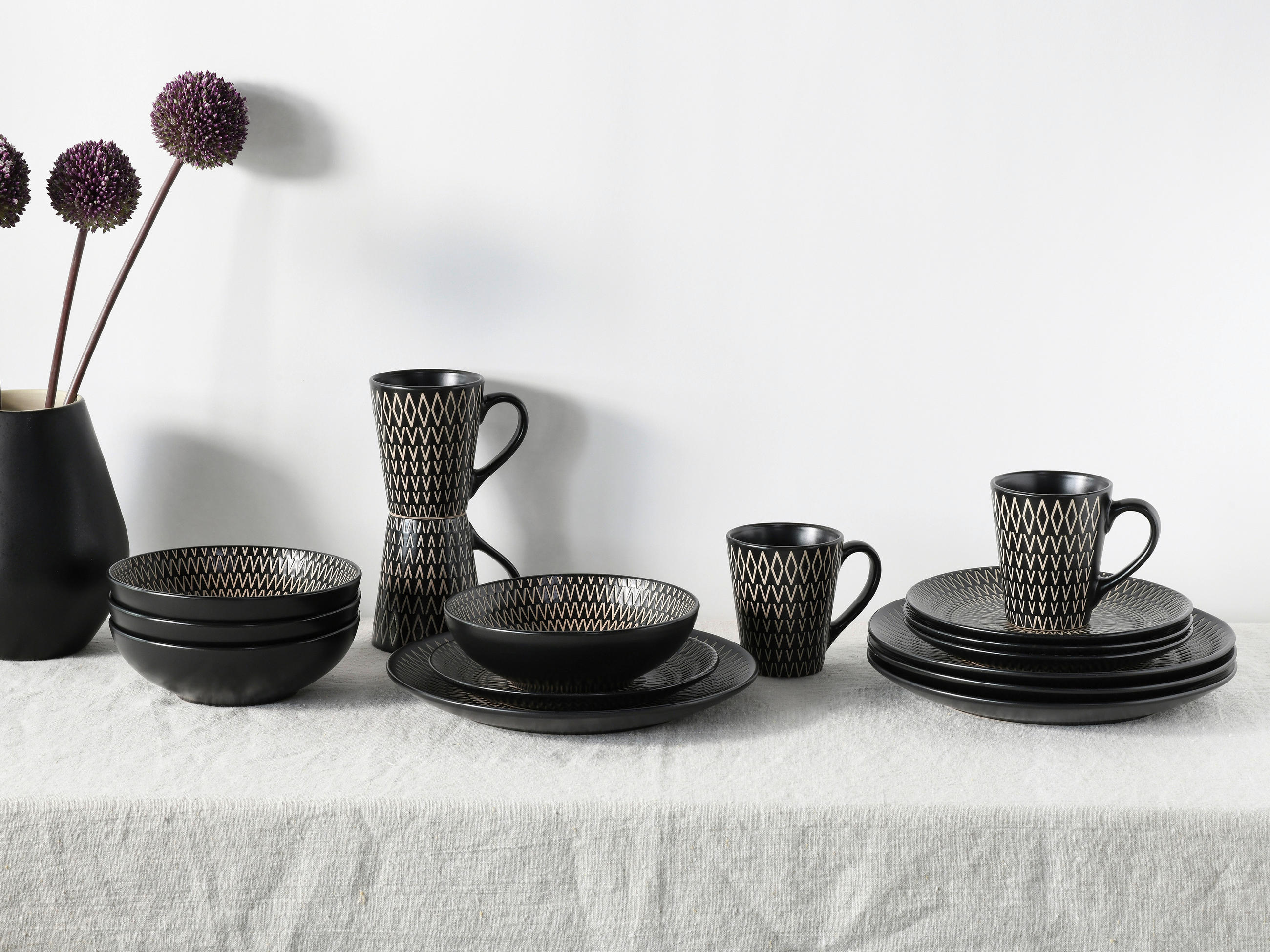 KOMBISERVICE 16-teilig - Goldfarben/Schwarz, Trend, Keramik (34,00/32,00/33,00cm) - Creatable