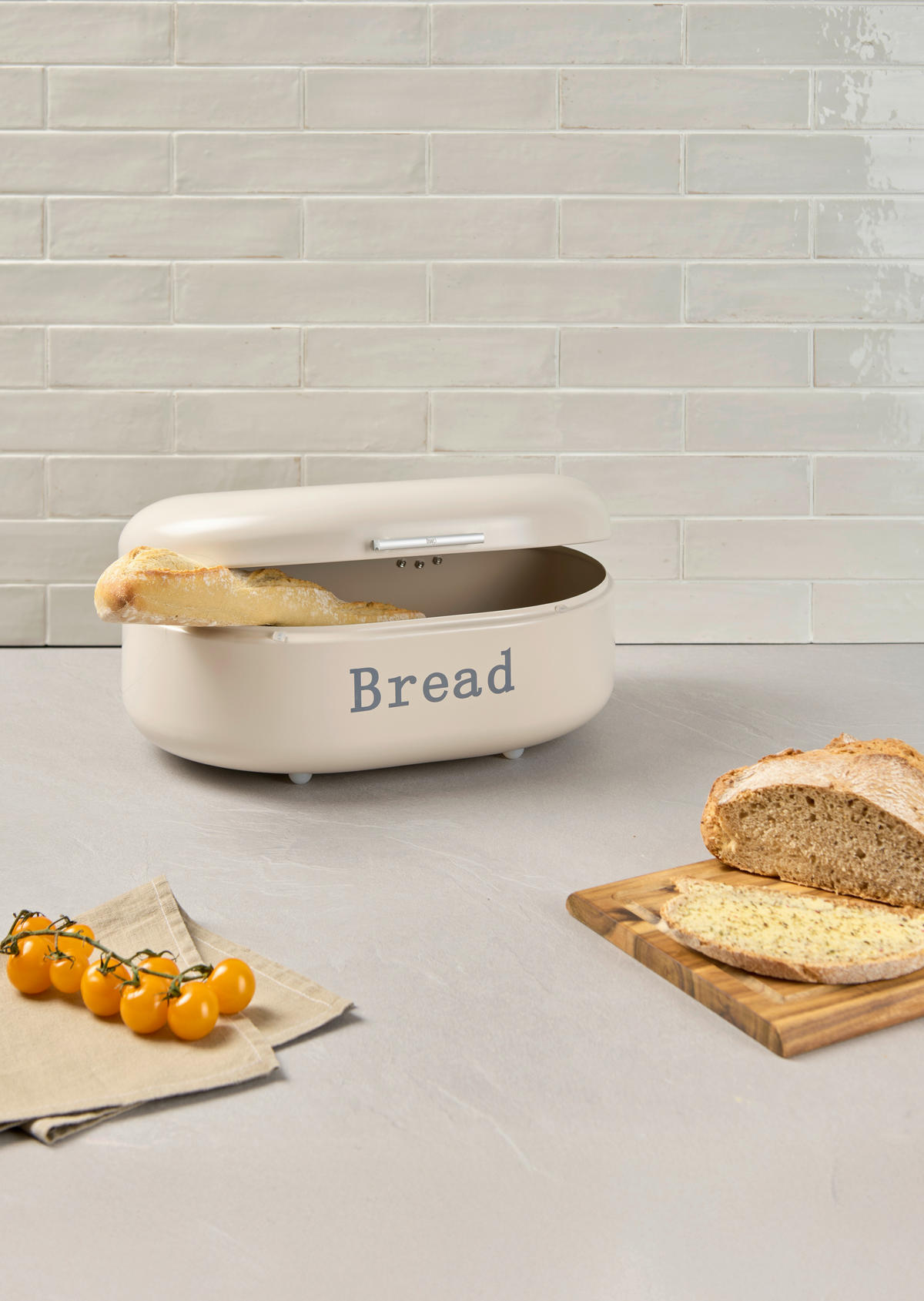 CHLEBNÍK - barvy stříbra/průhledné, Konvenční, kov/plast (40,5/26,5/18,8cm) - Homeware Profession.