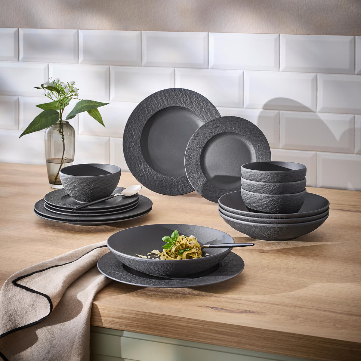 TAFELSERVICE Schwarz 16-teilig Manufacture Rock  - Schwarz, Design, Keramik - Villeroy & Boch